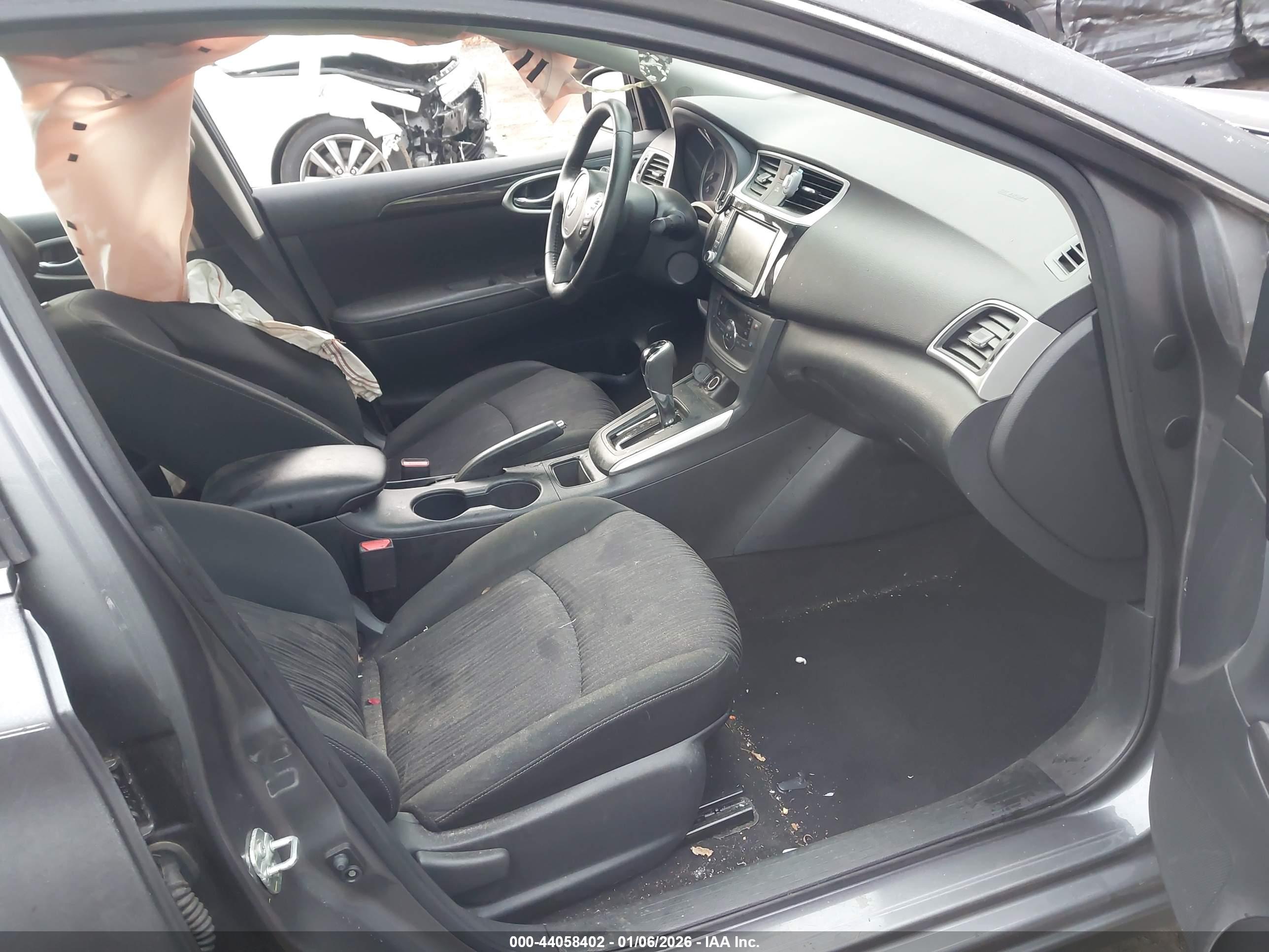 NISSAN SENTRA image 5