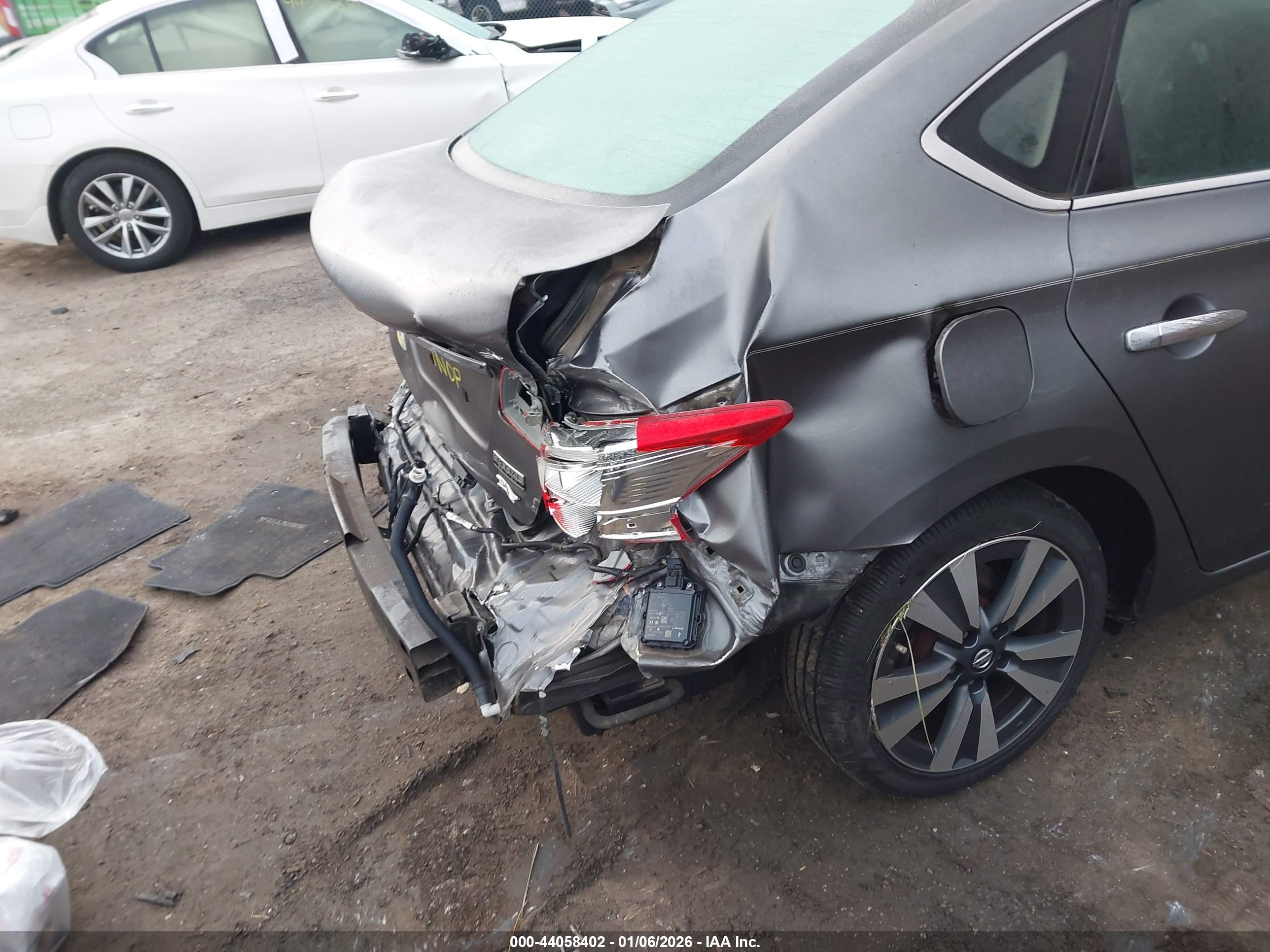 NISSAN SENTRA image 6