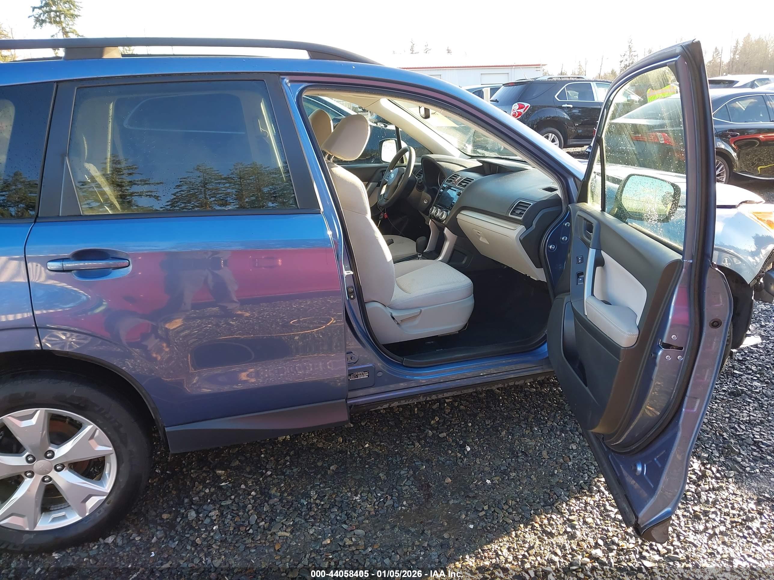 SUBARU FORESTER image 5