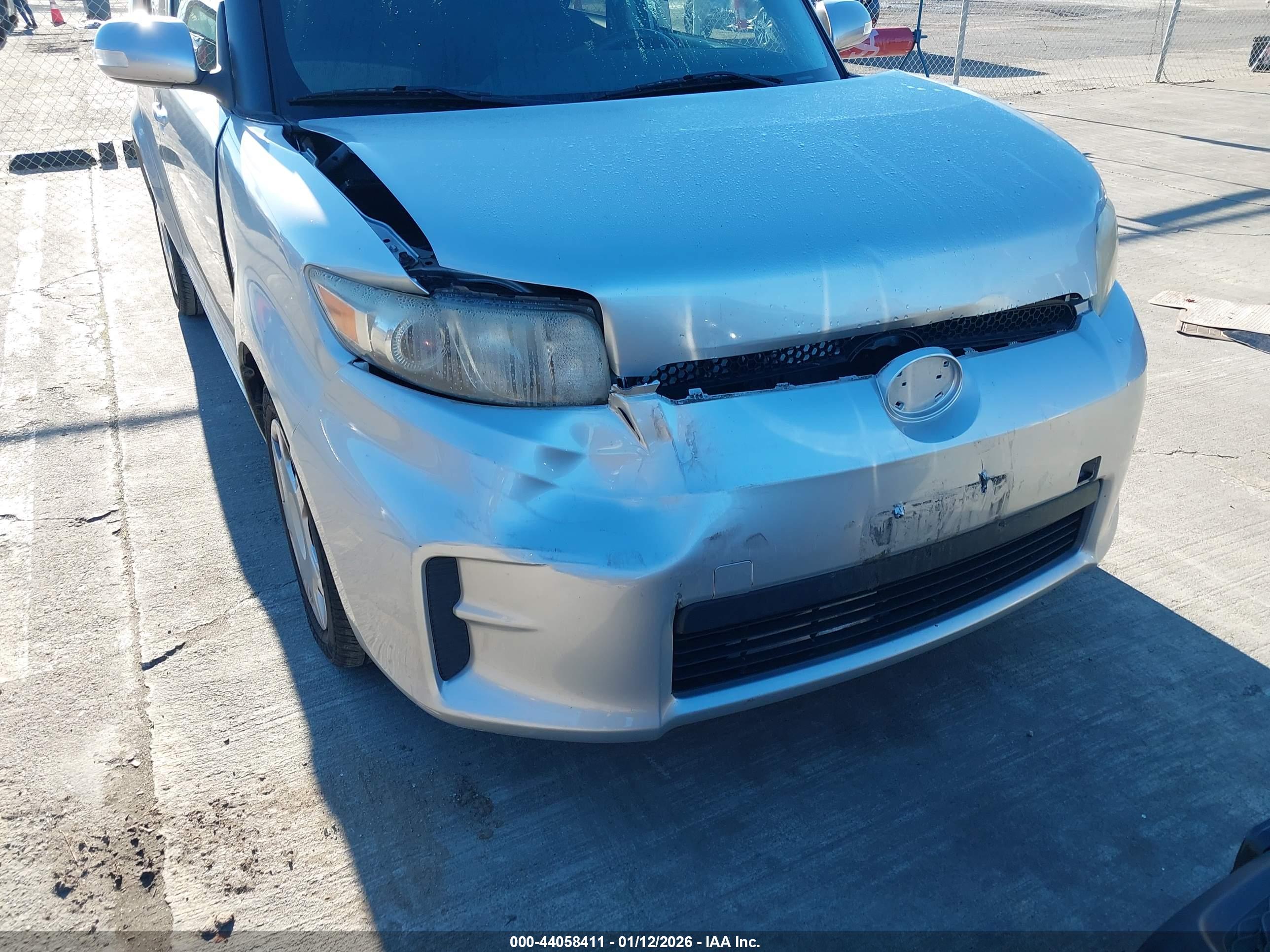 SCION XB image 6