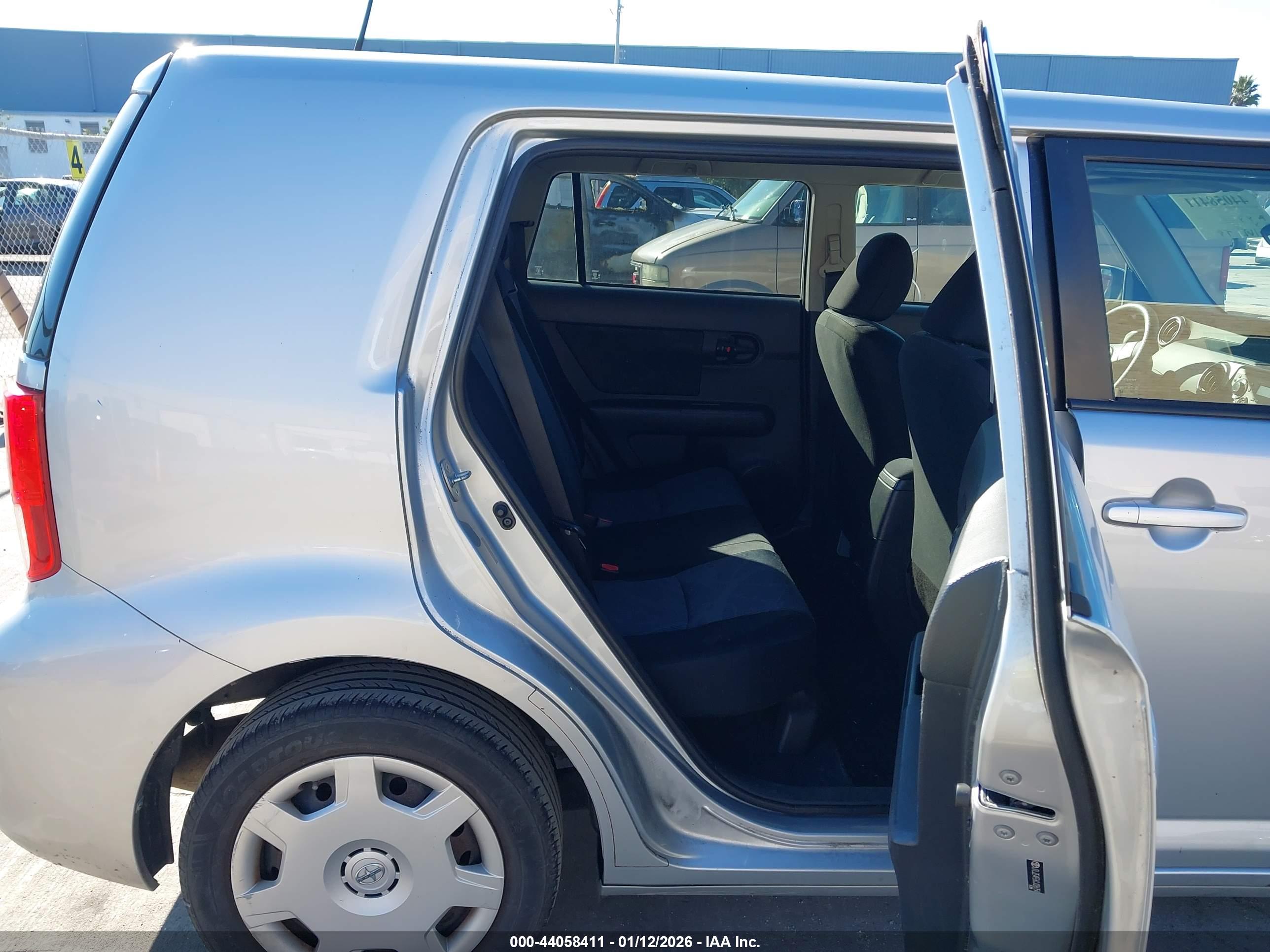SCION XB image 8