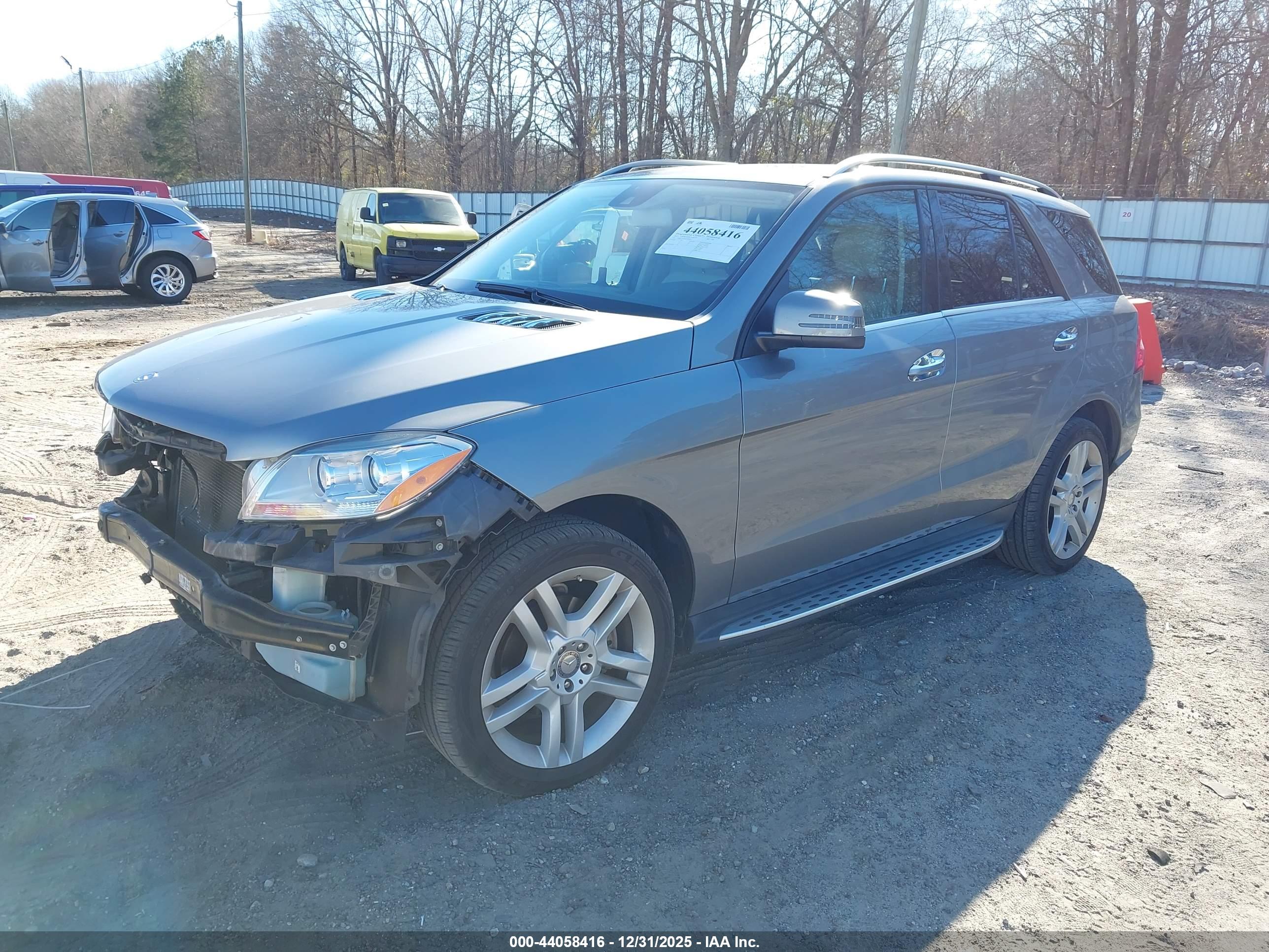 MERCEDES-BENZ ML image 2