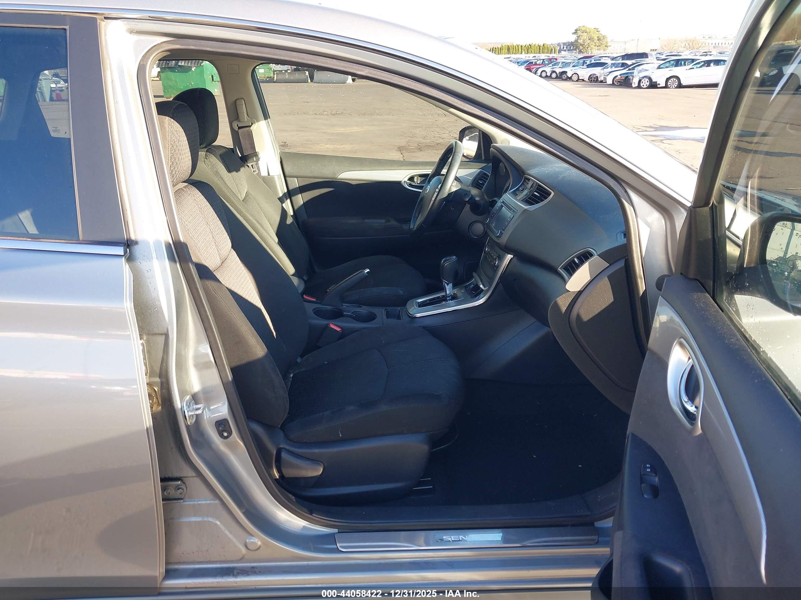NISSAN SENTRA image 5