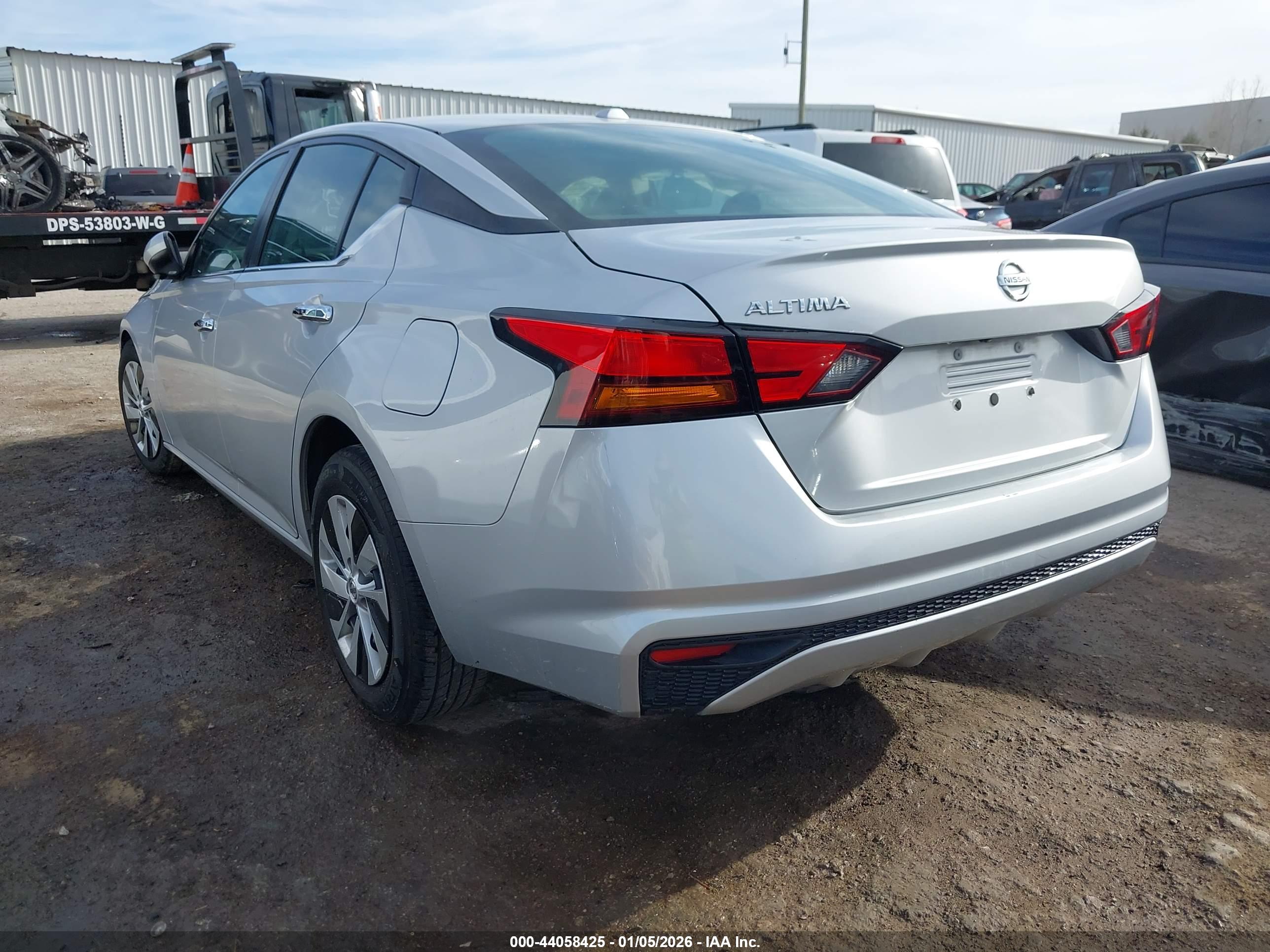 NISSAN ALTIMA image 3
