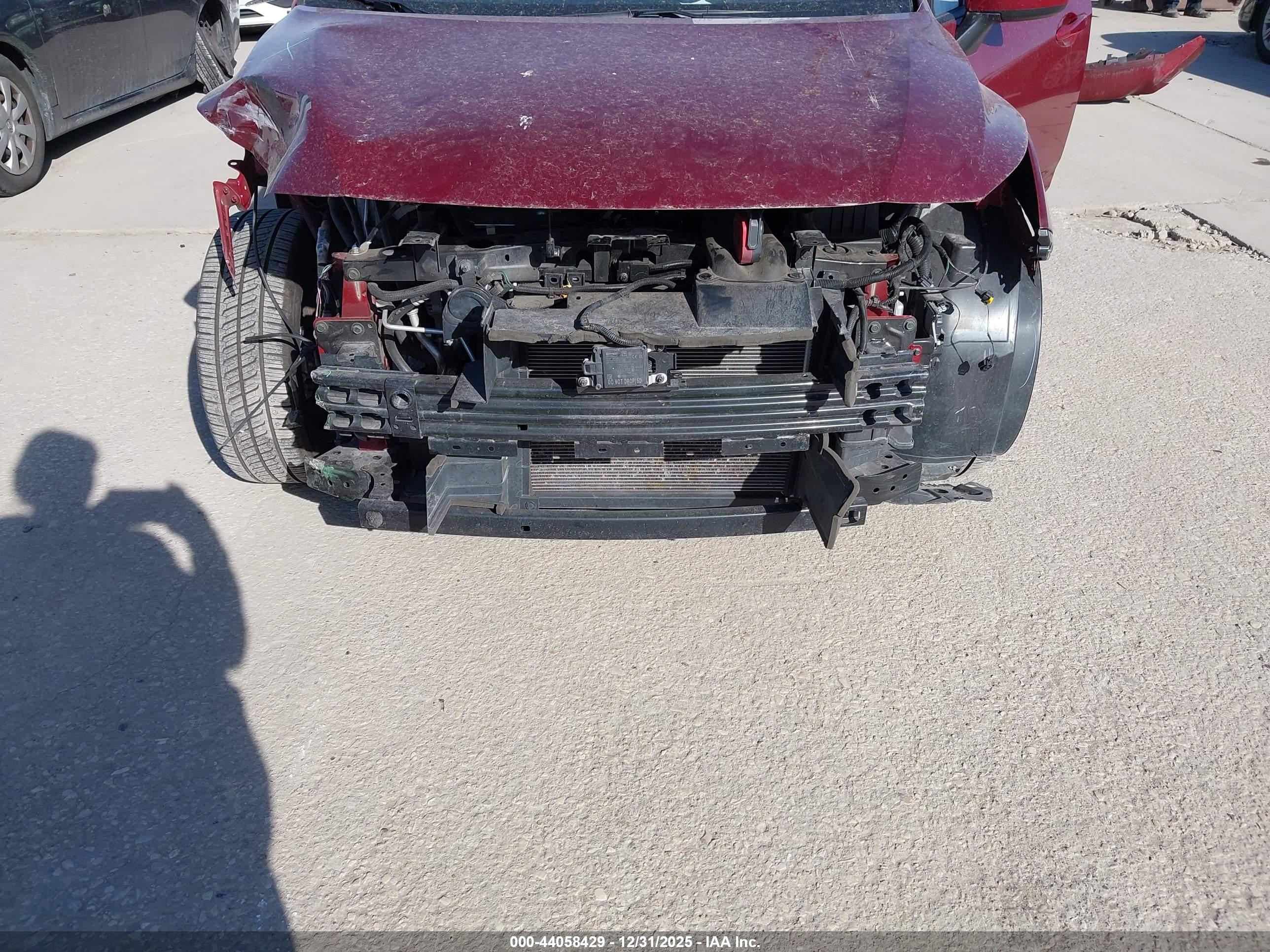 NISSAN VERSA image 6