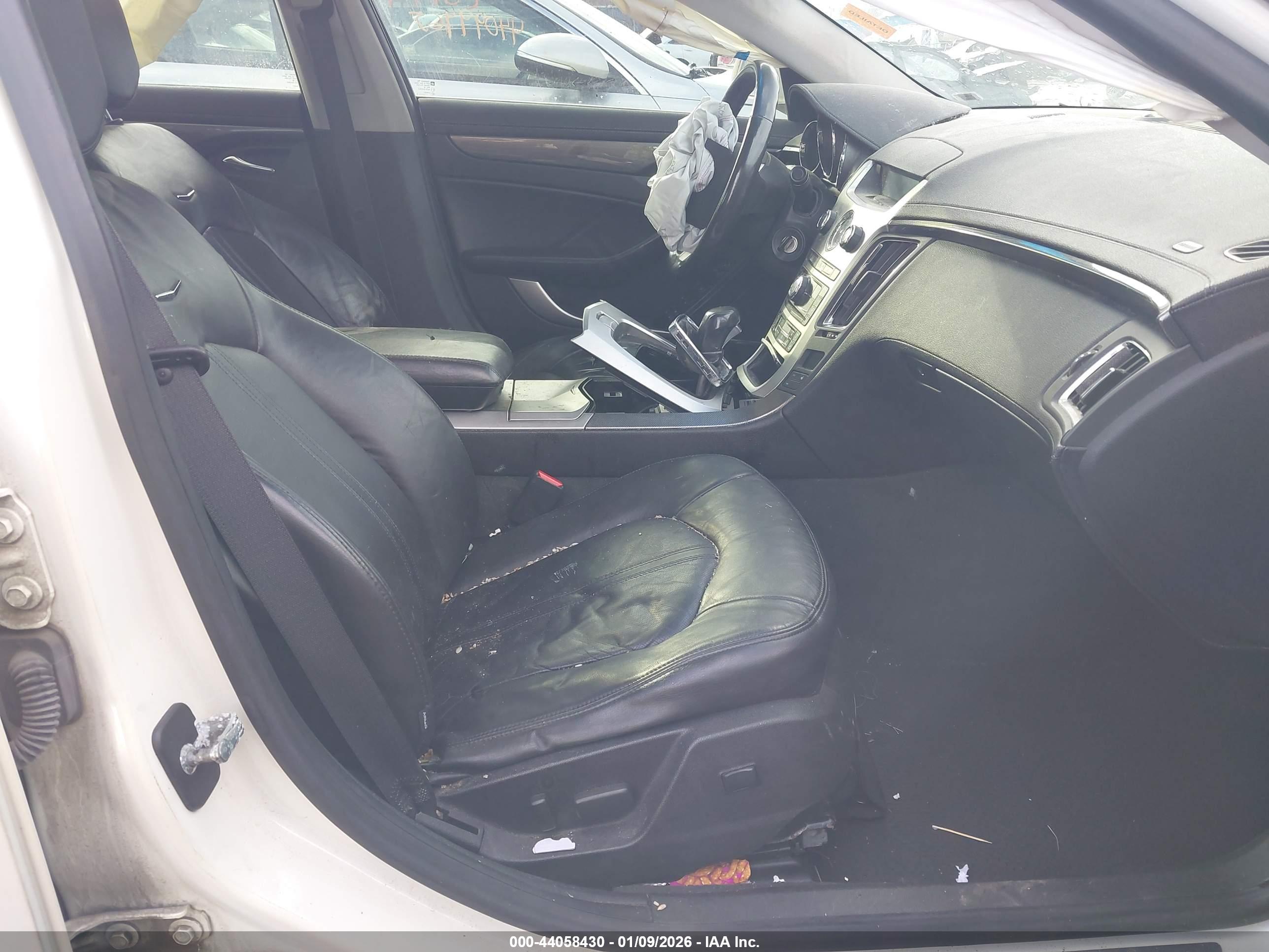 CADILLAC CTS image 5