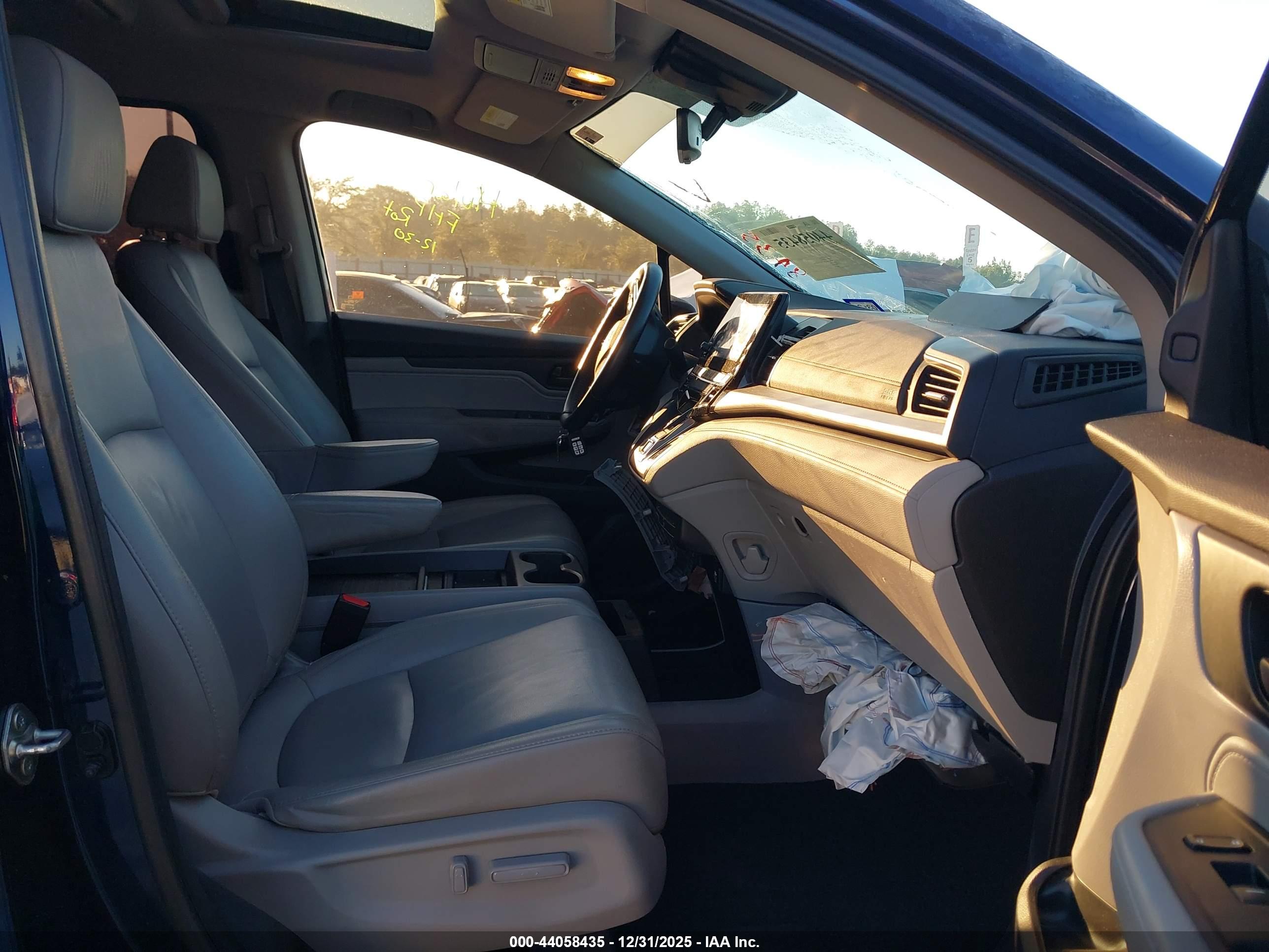 HONDA ODYSSEY image 5