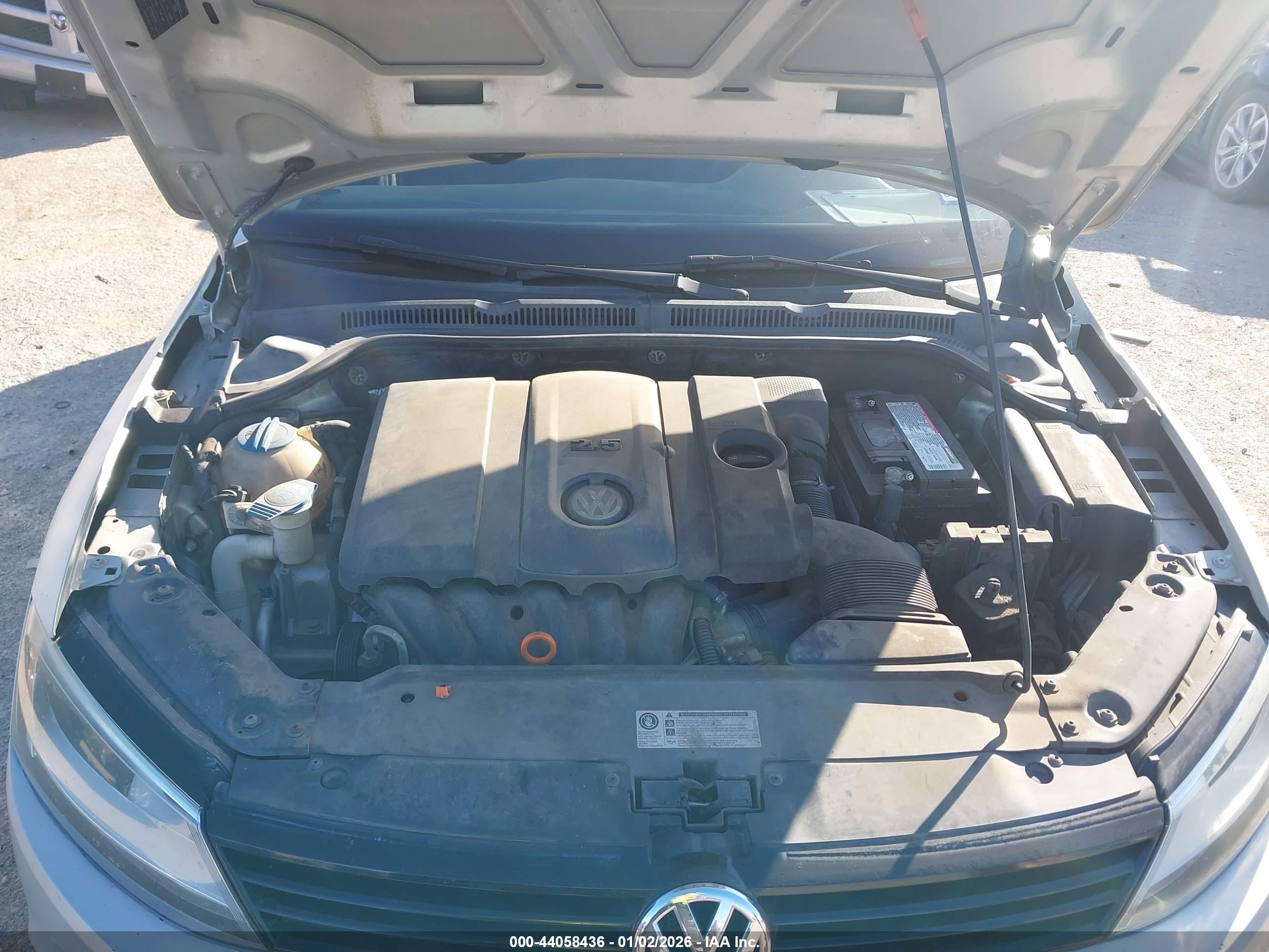 VOLKSWAGEN JETTA image 10