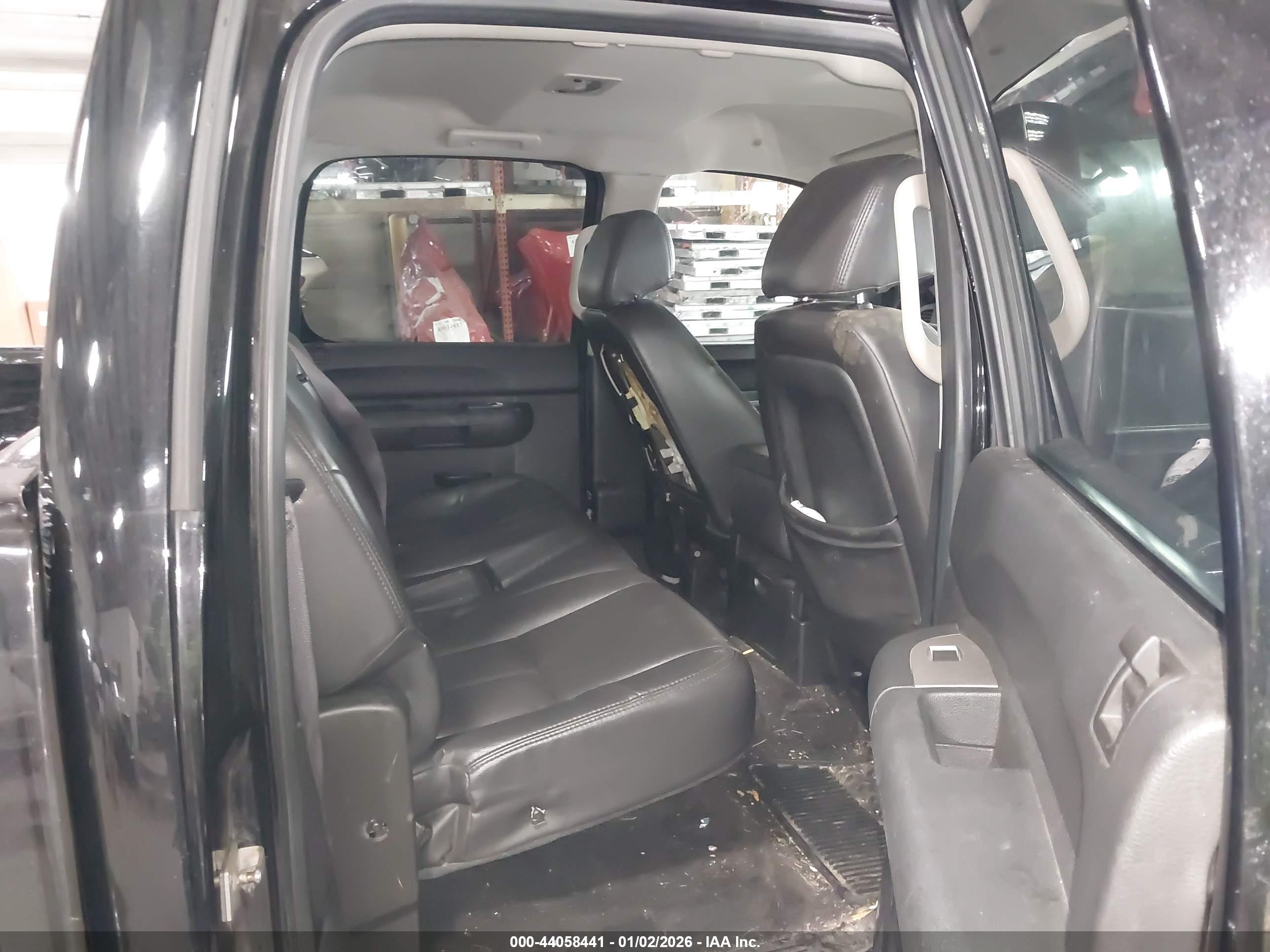 GMC SIERRA image 8