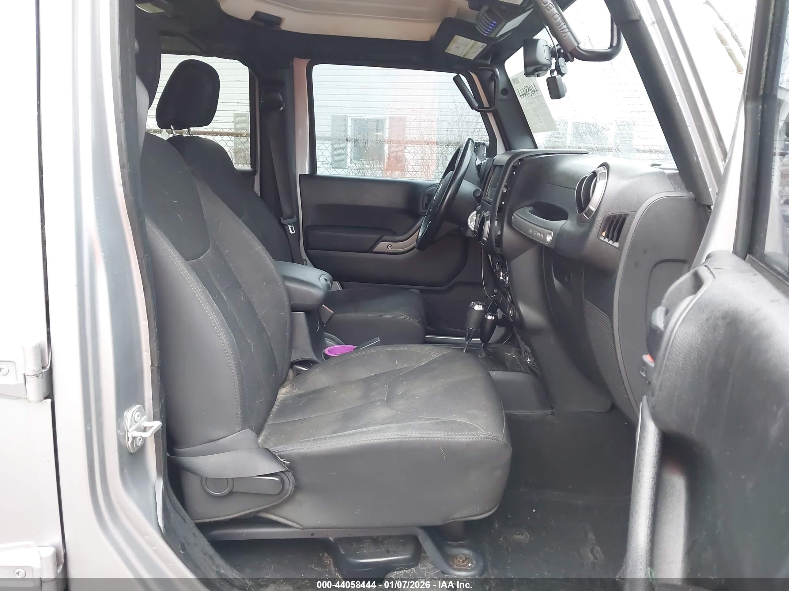 JEEP WRANGLER image 5