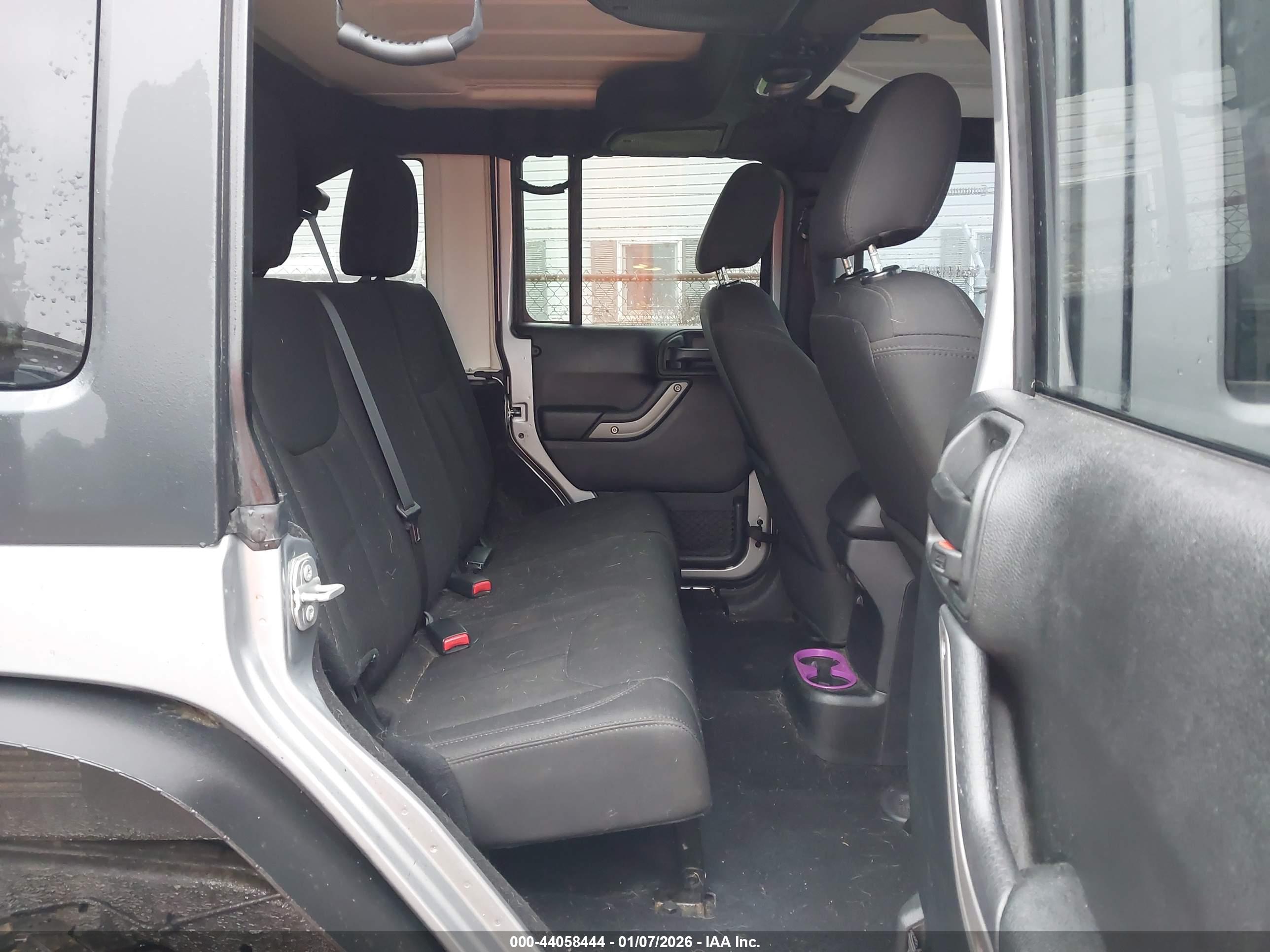 JEEP WRANGLER image 8
