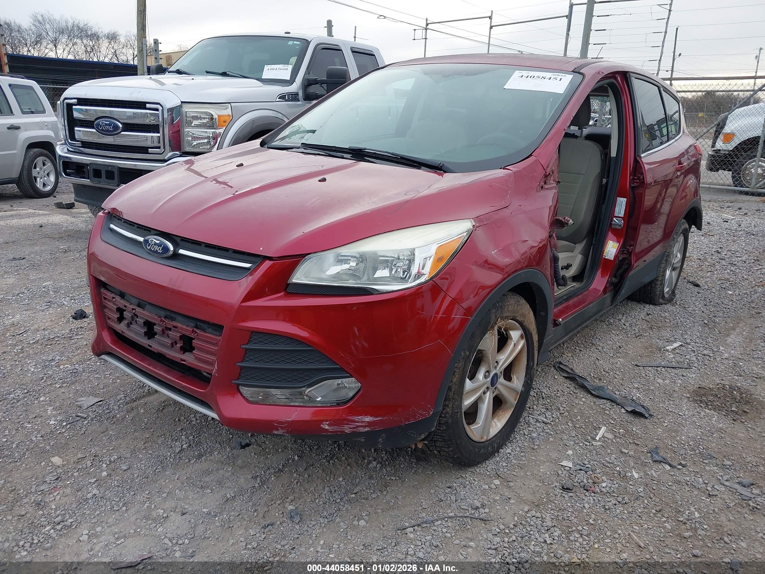 FORD ESCAPE image 2