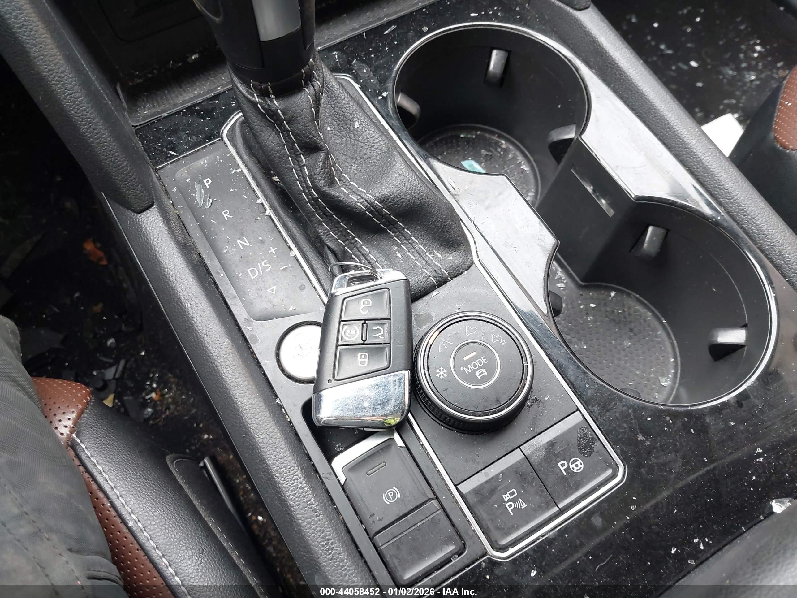 VOLKSWAGEN ATLAS image 11