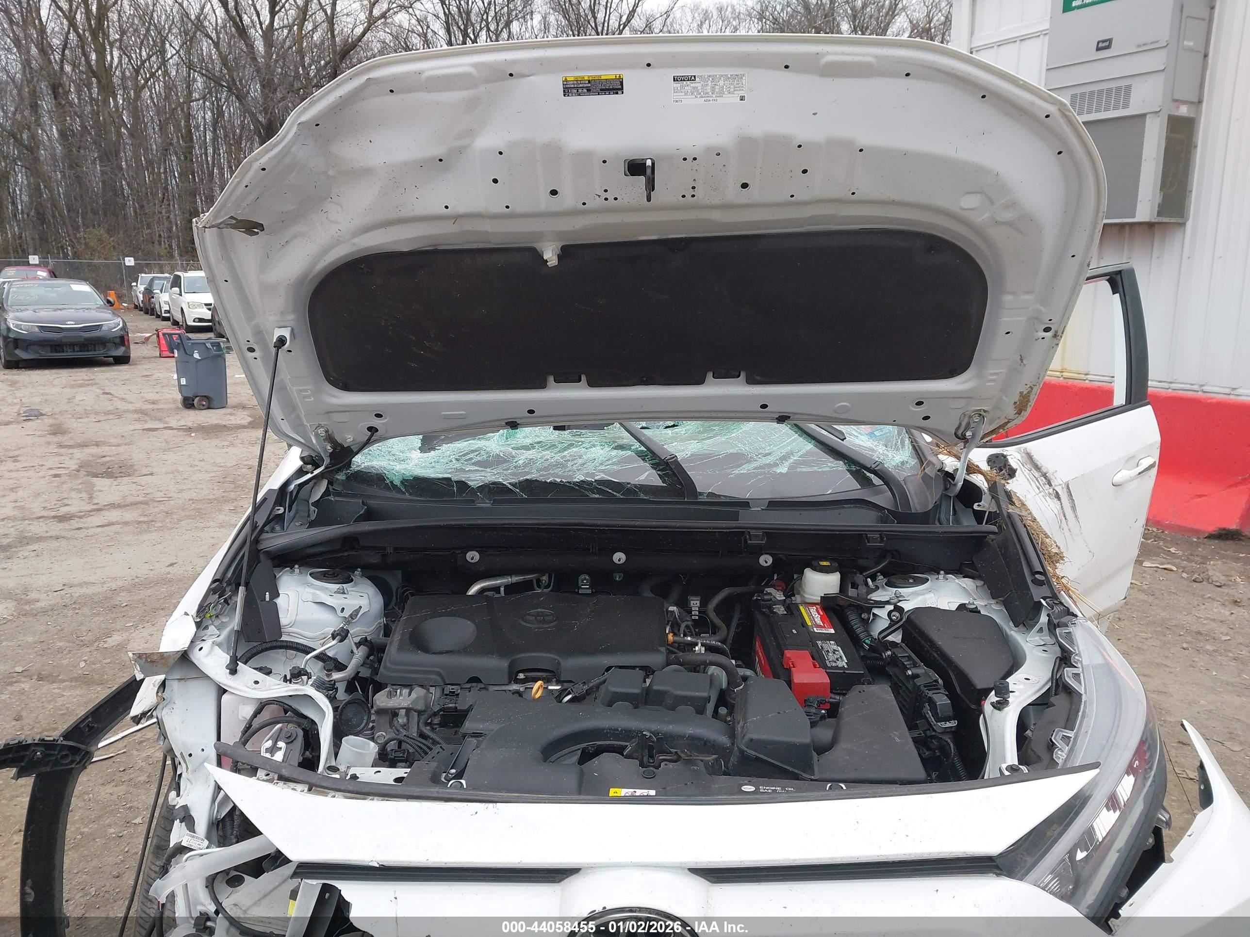 TOYOTA RAV4 image 10