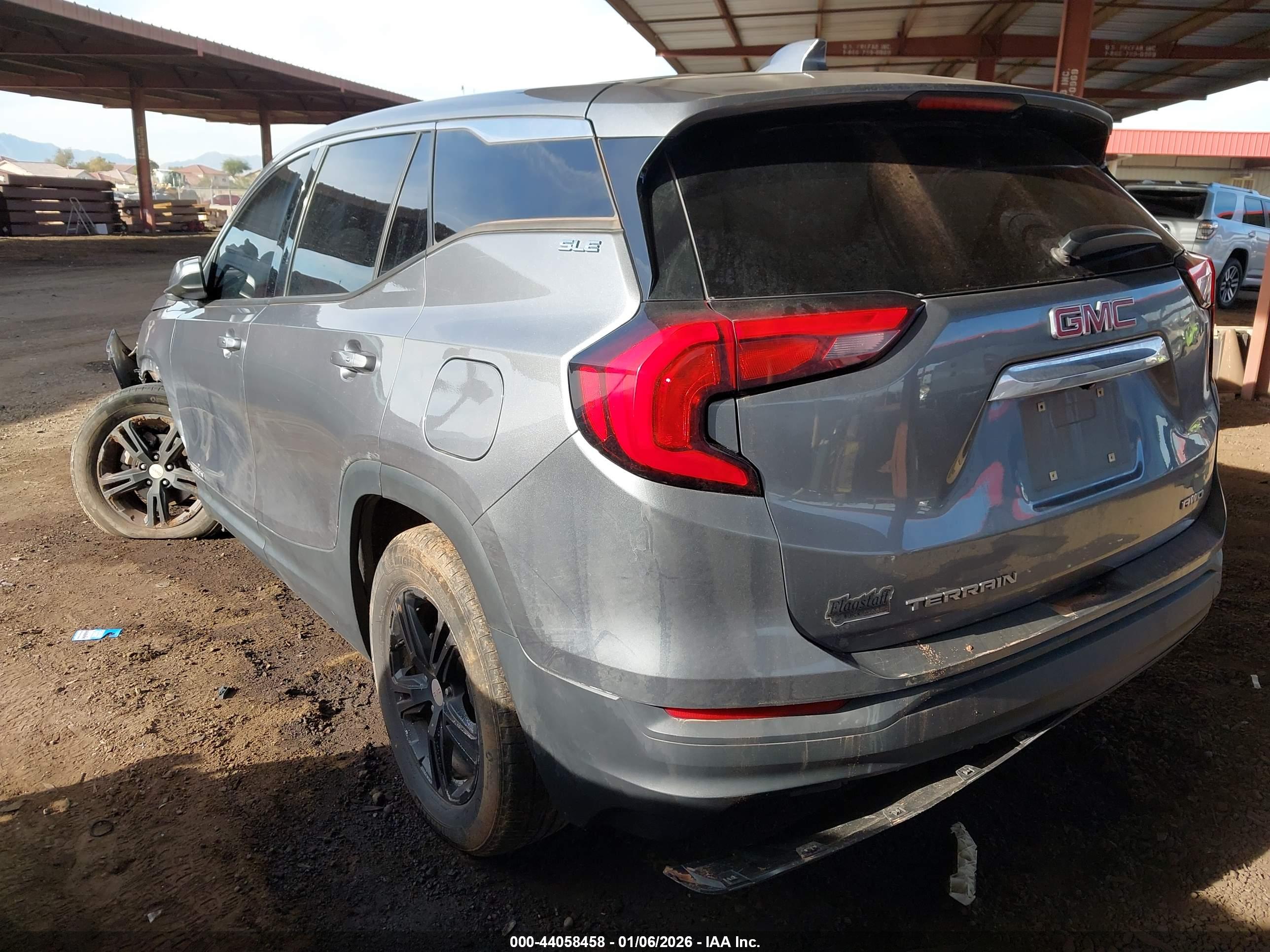 GMC TERRAIN image 3