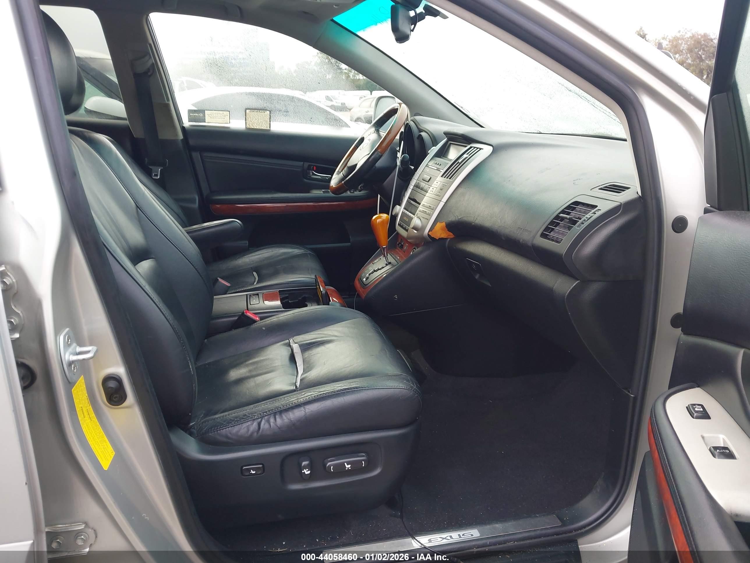 LEXUS RX image 5