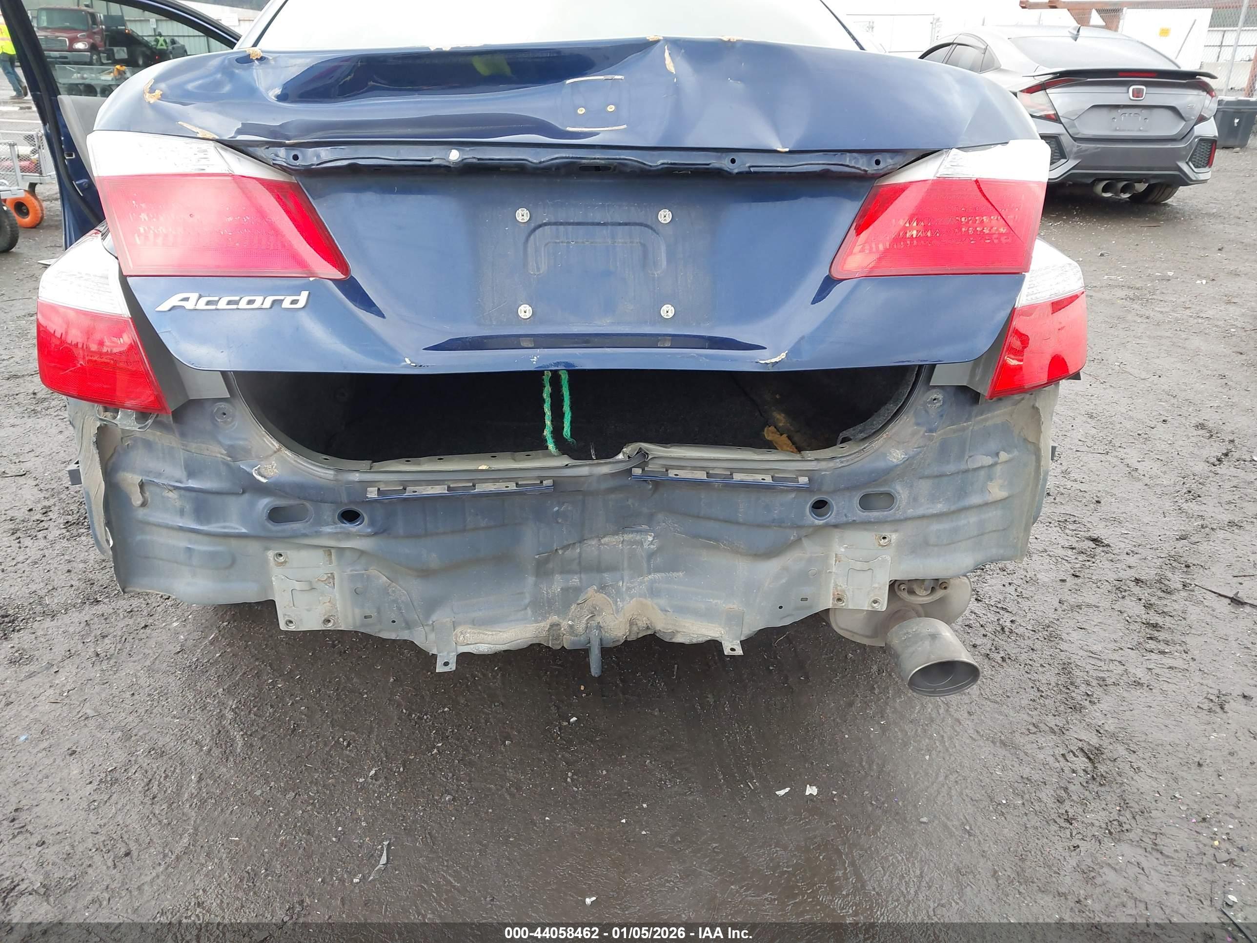 HONDA ACCORD image 6