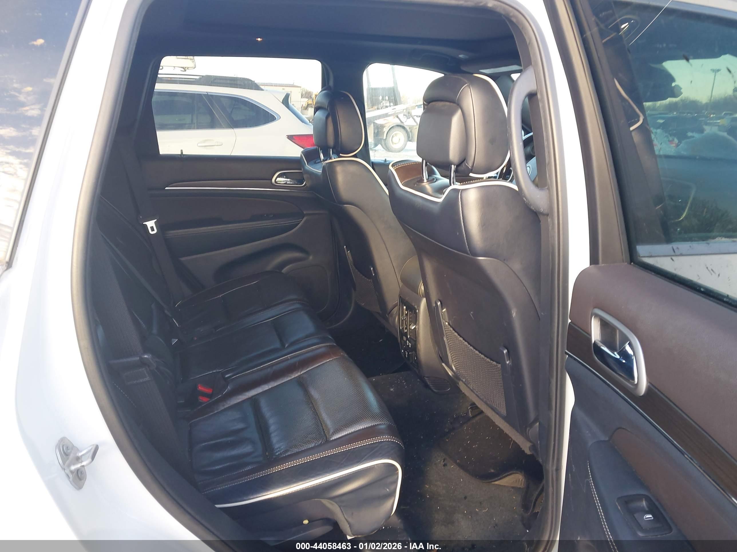 JEEP GRAND image 8