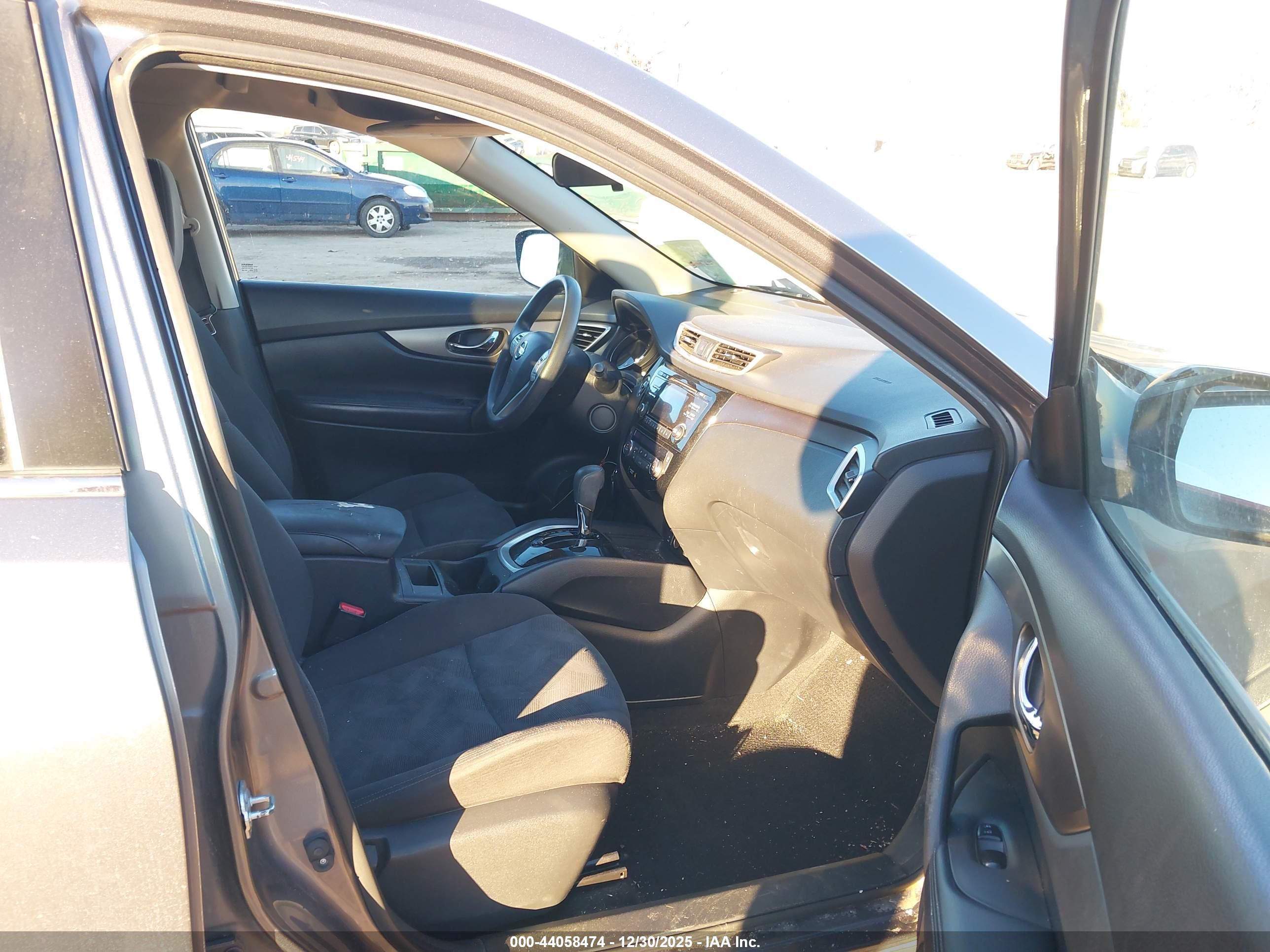 NISSAN ROGUE image 5