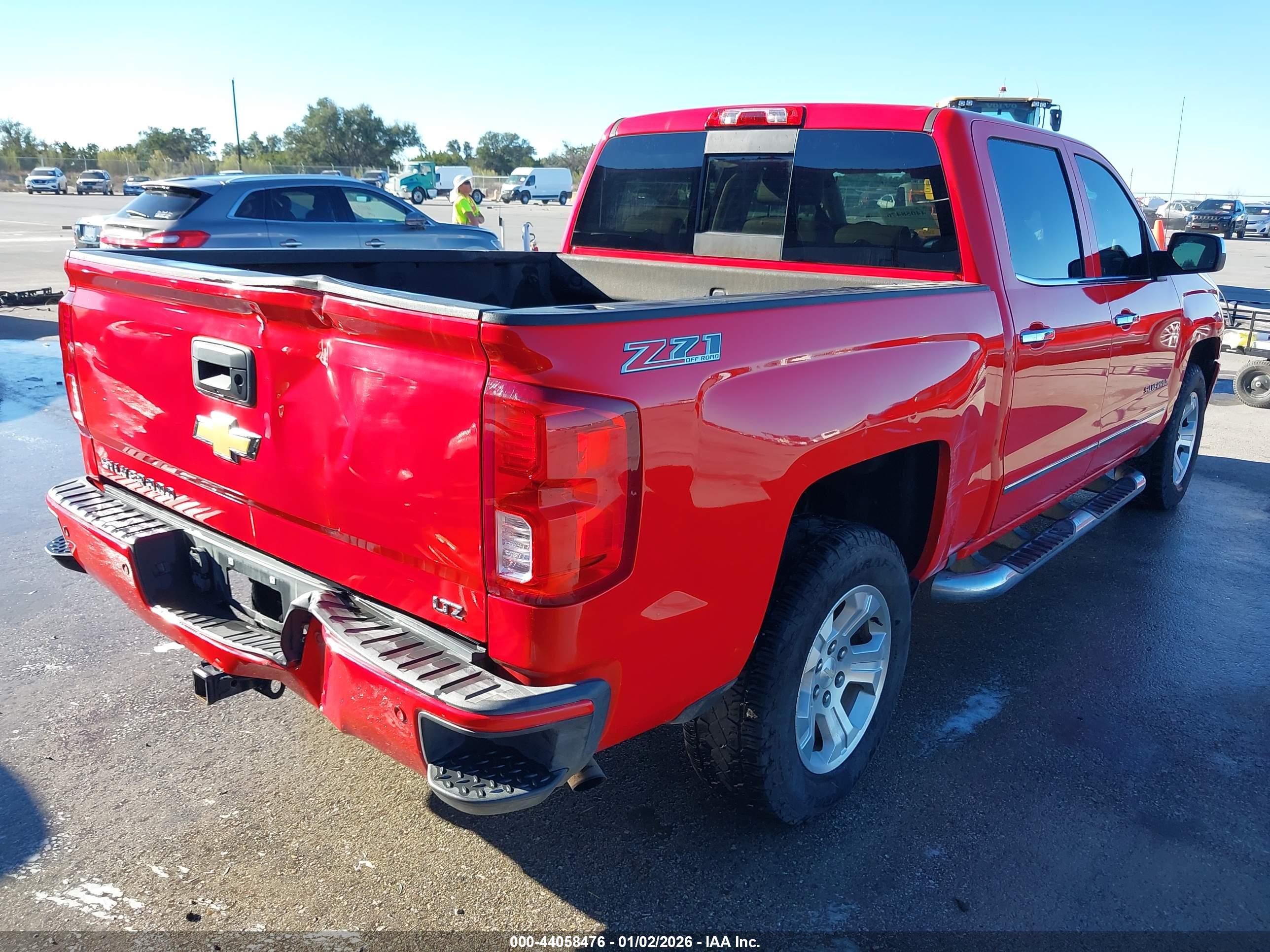 CHEVROLET SILVERADO image 4