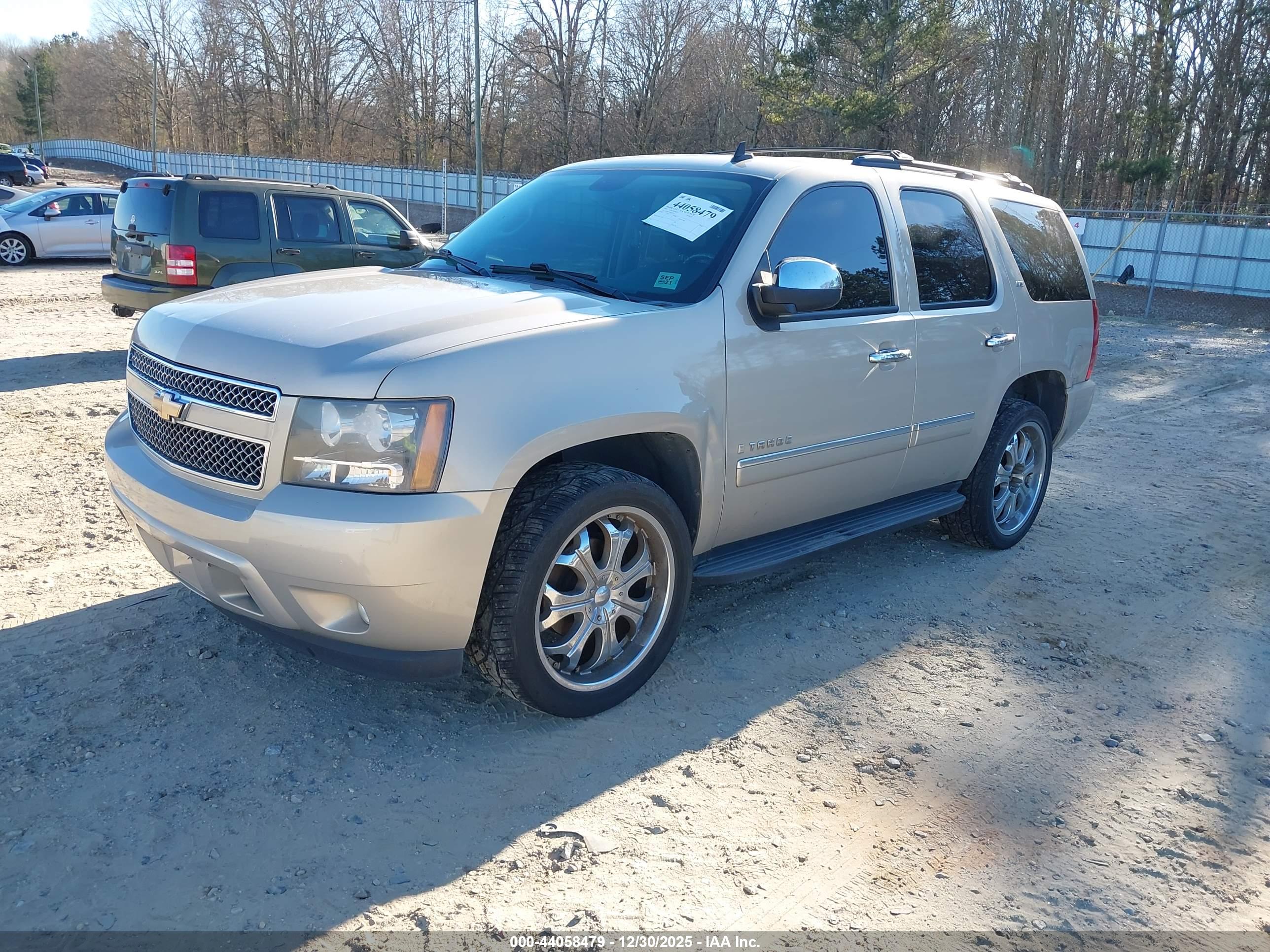 CHEVROLET TAHOE image 2