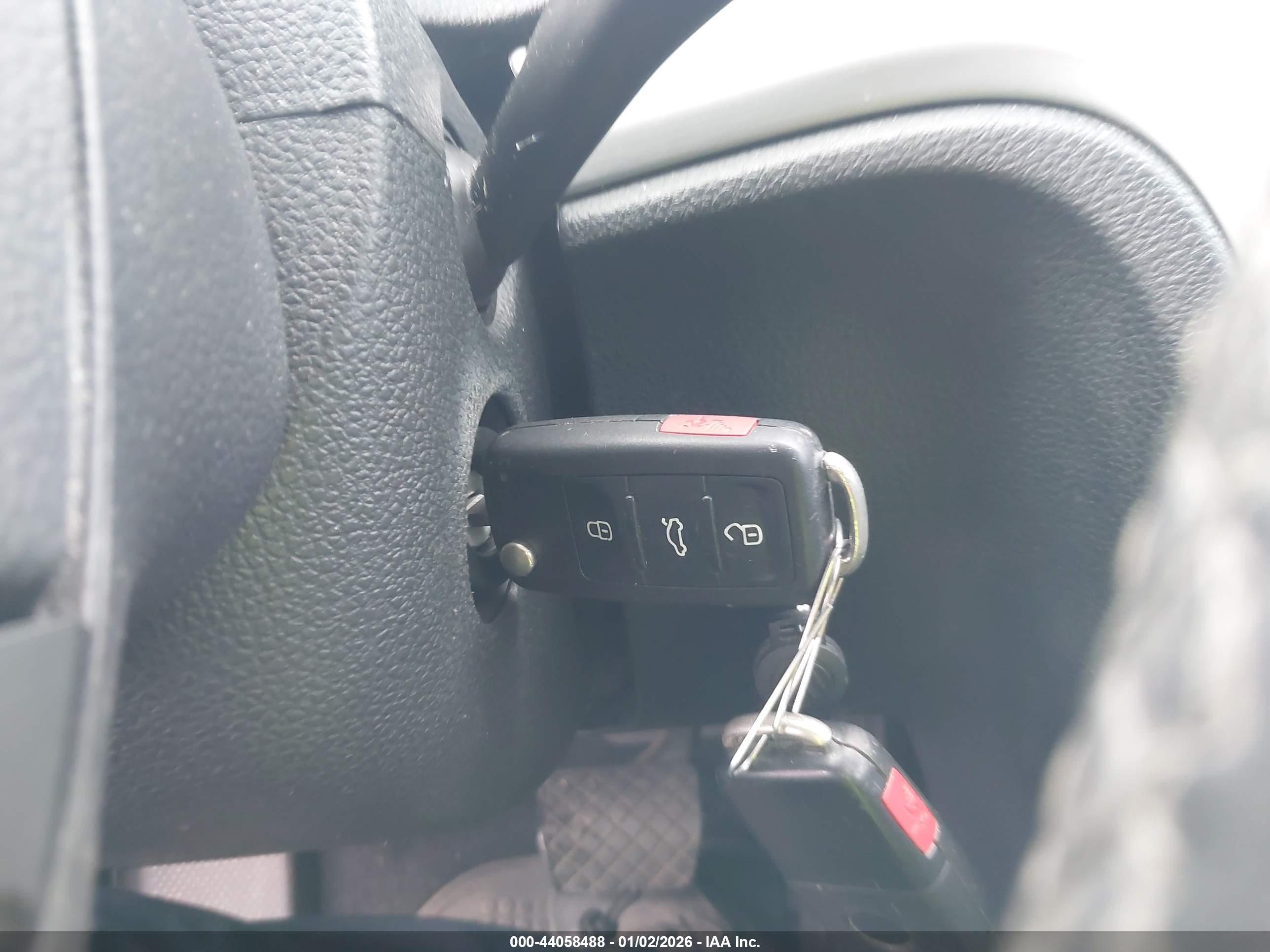 VOLKSWAGEN PASSAT image 11