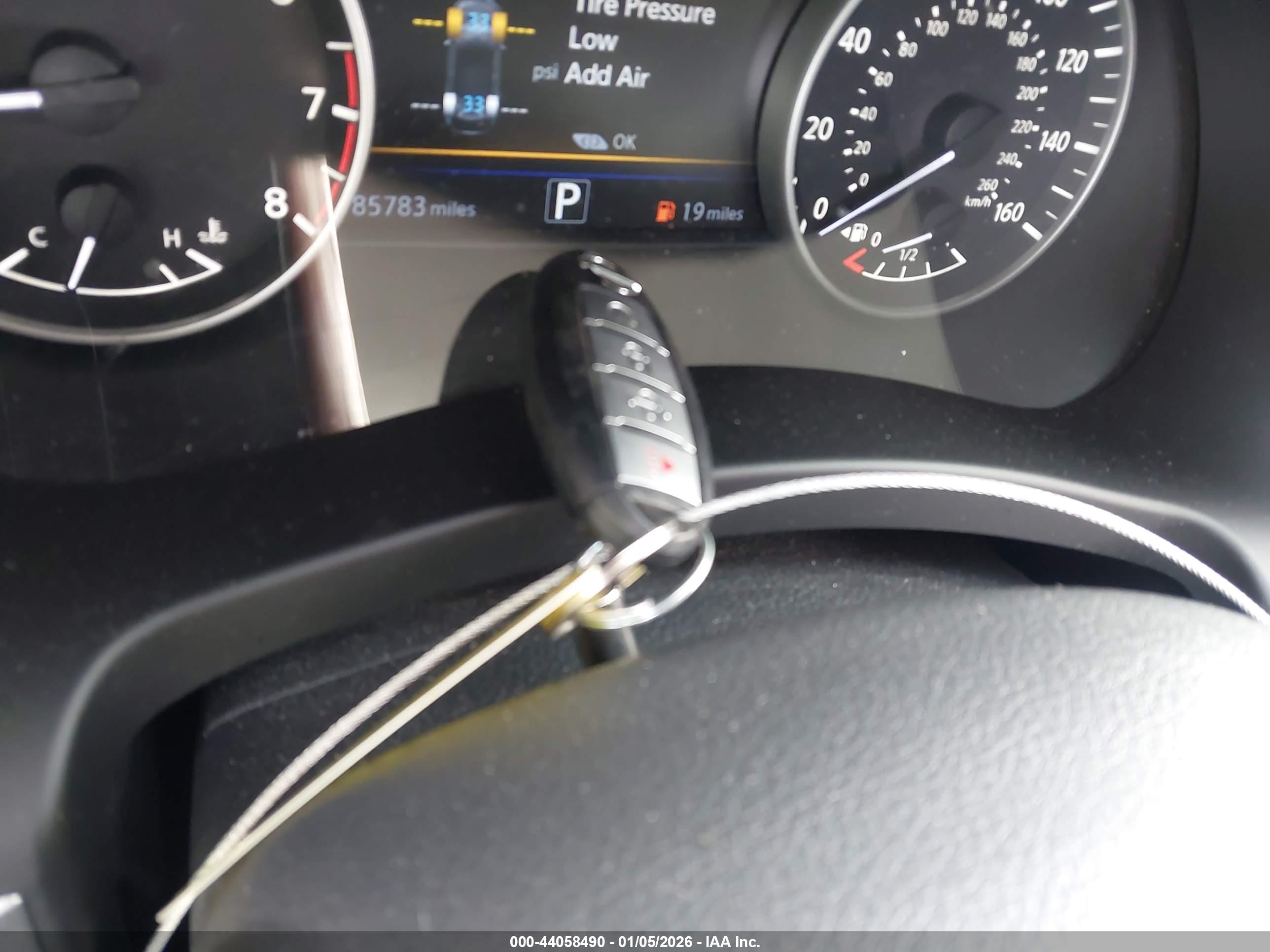 NISSAN MURANO image 11