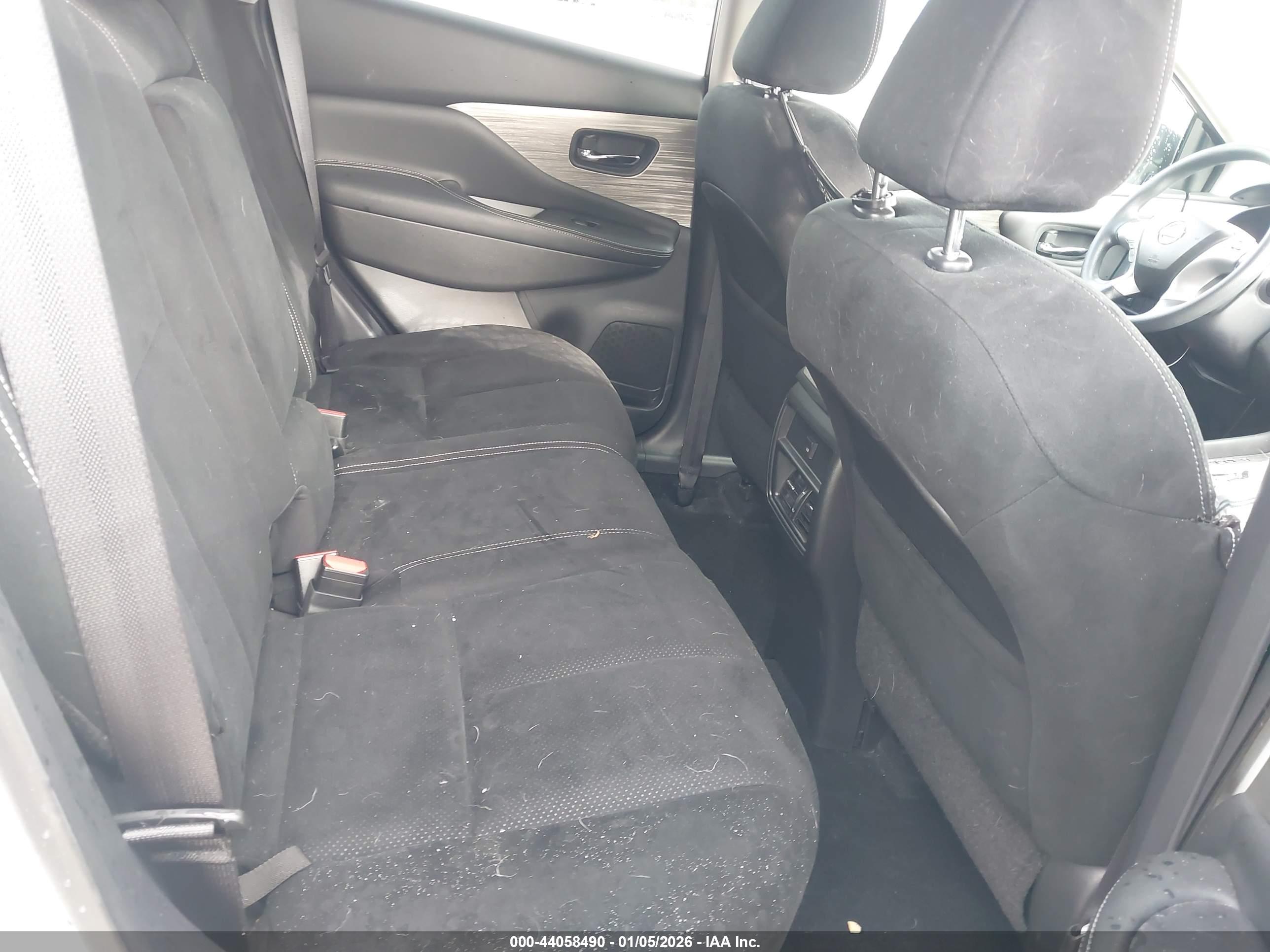 NISSAN MURANO image 8