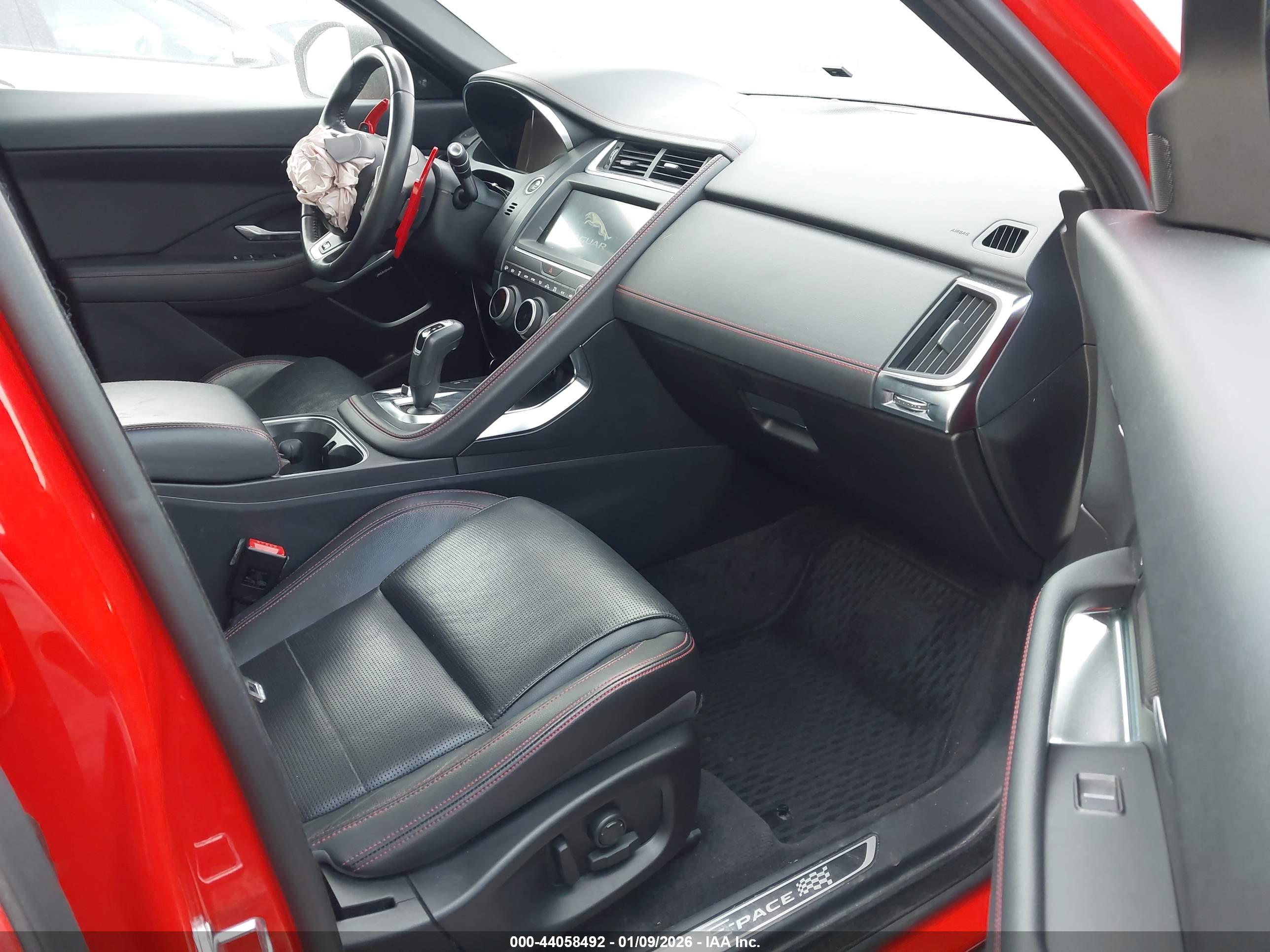 JAGUAR E-PACE image 5