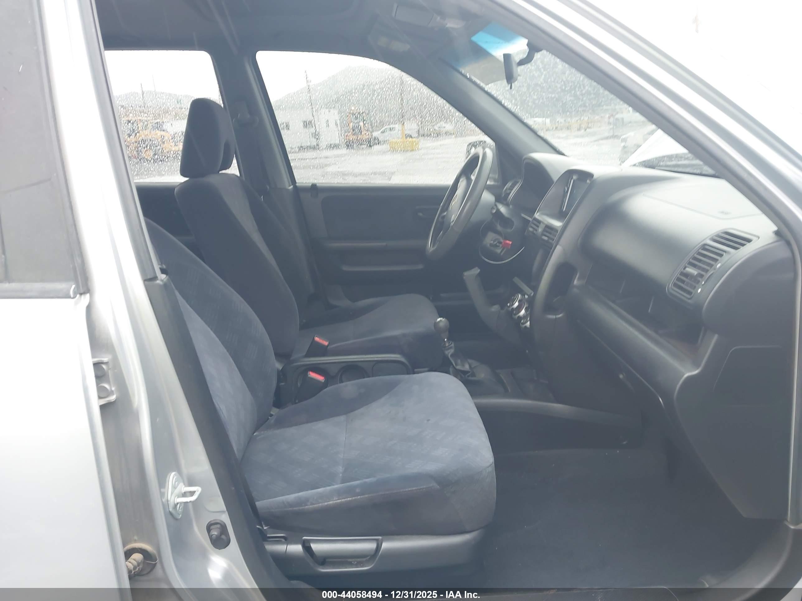 HONDA CR-V image 5