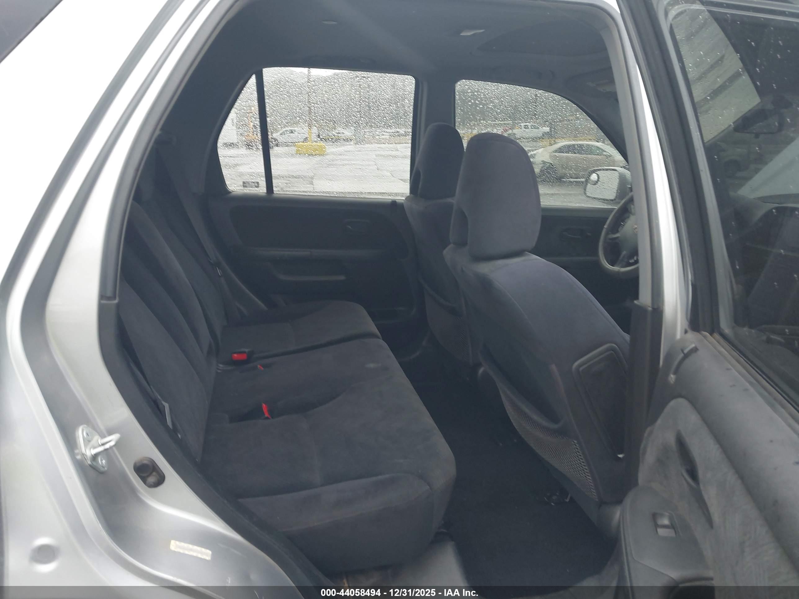 HONDA CR-V image 8