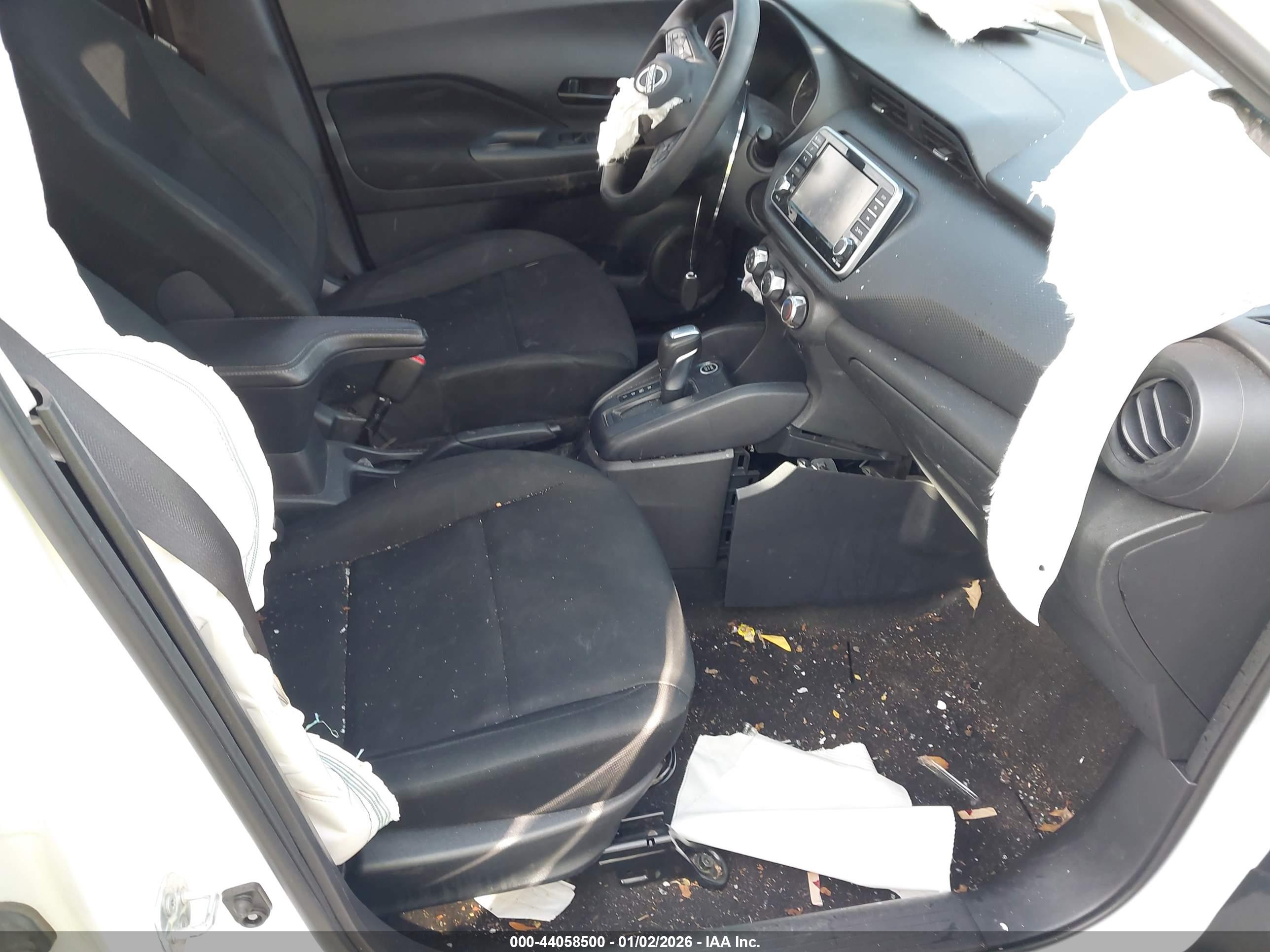 NISSAN KICKS image 5