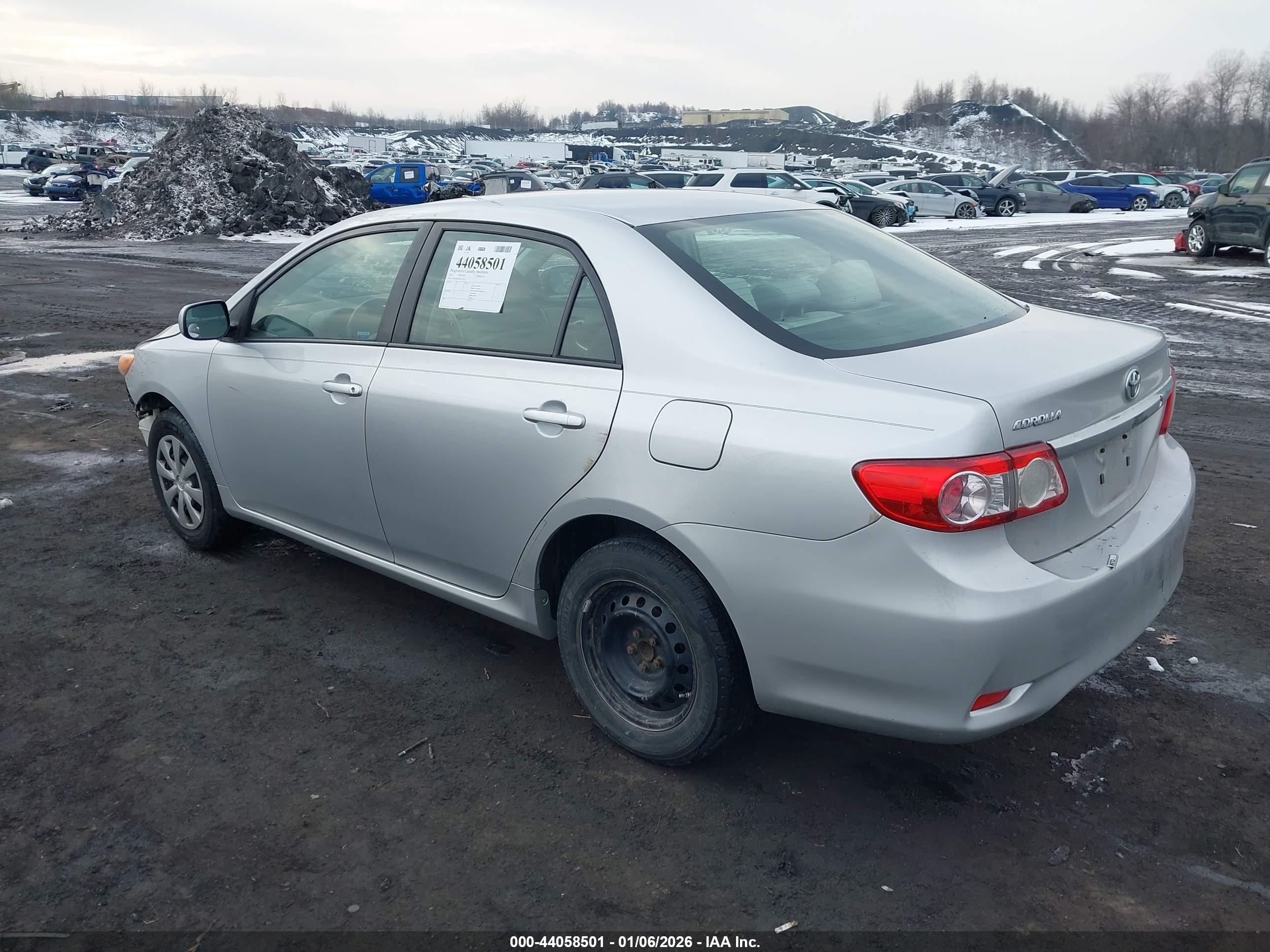 TOYOTA COROLLA image 3
