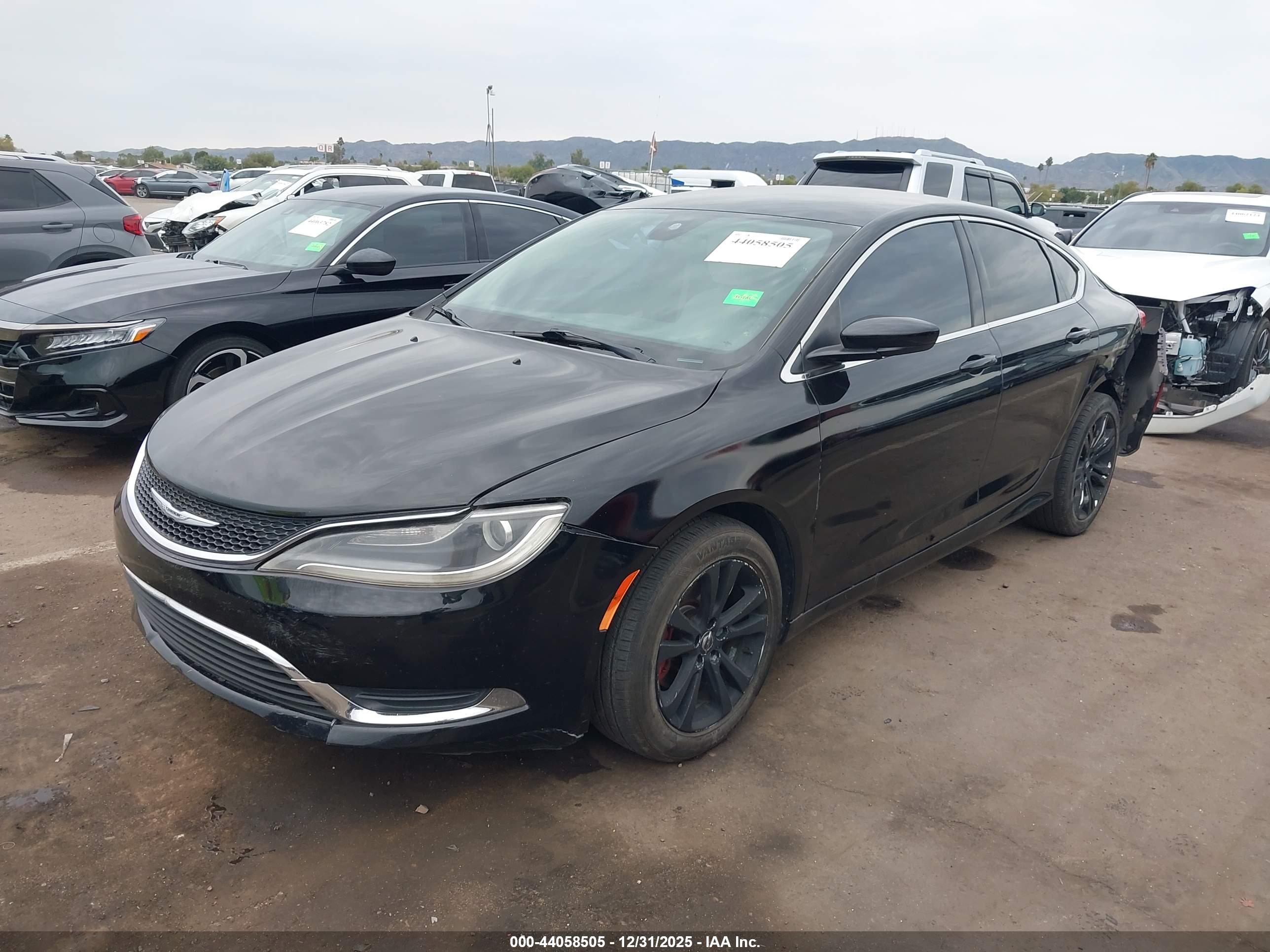 CHRYSLER 200 image 2