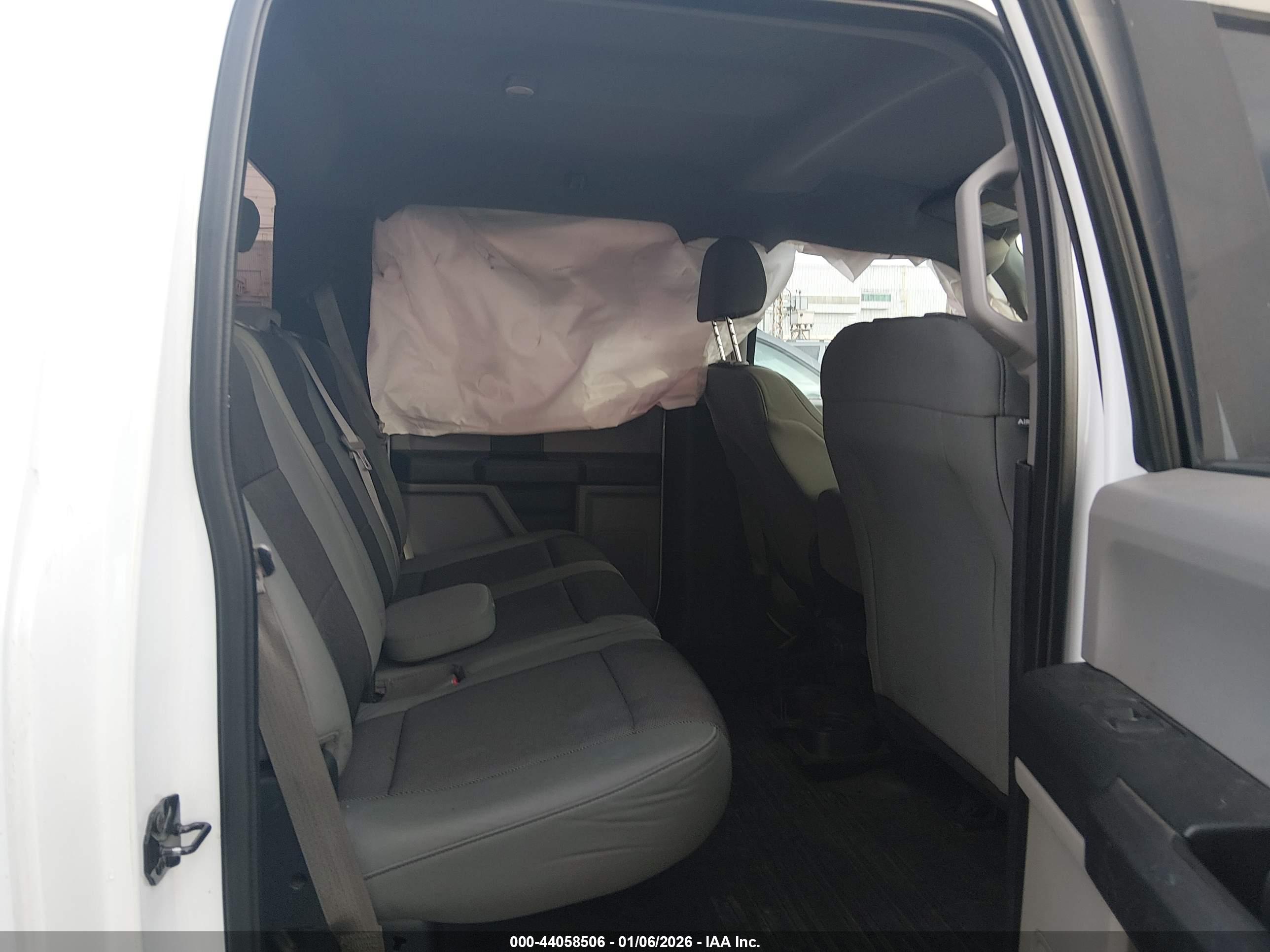 FORD F-150 image 8