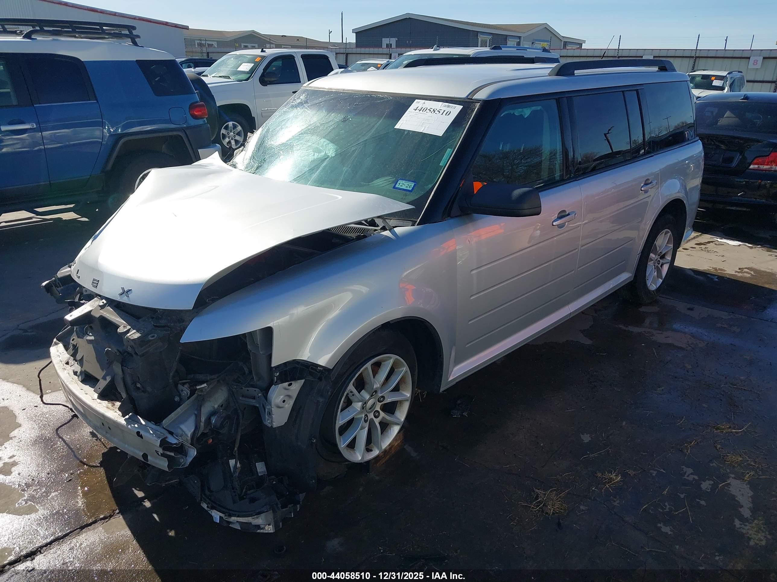 FORD FLEX image 2