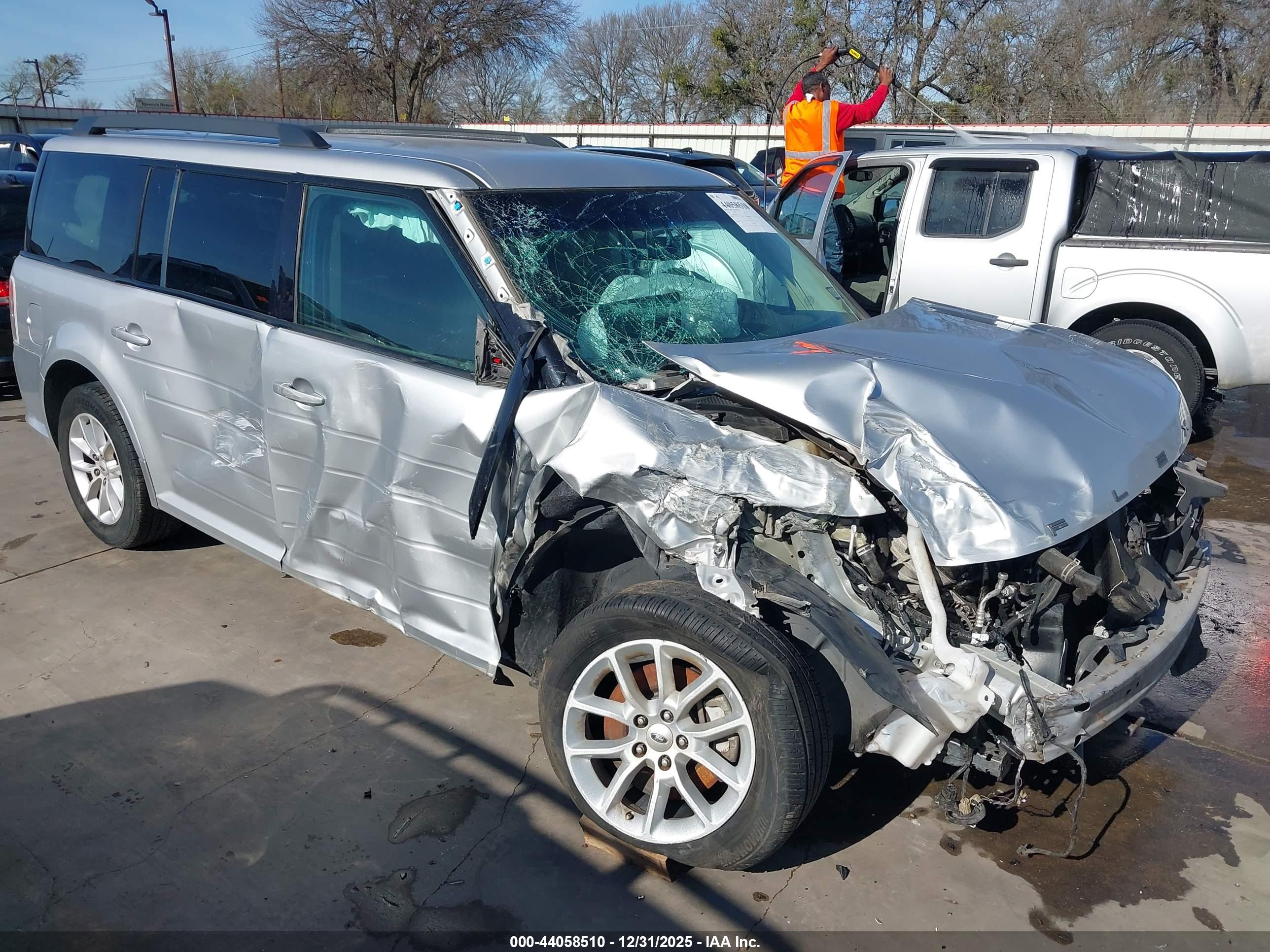FORD FLEX image 6