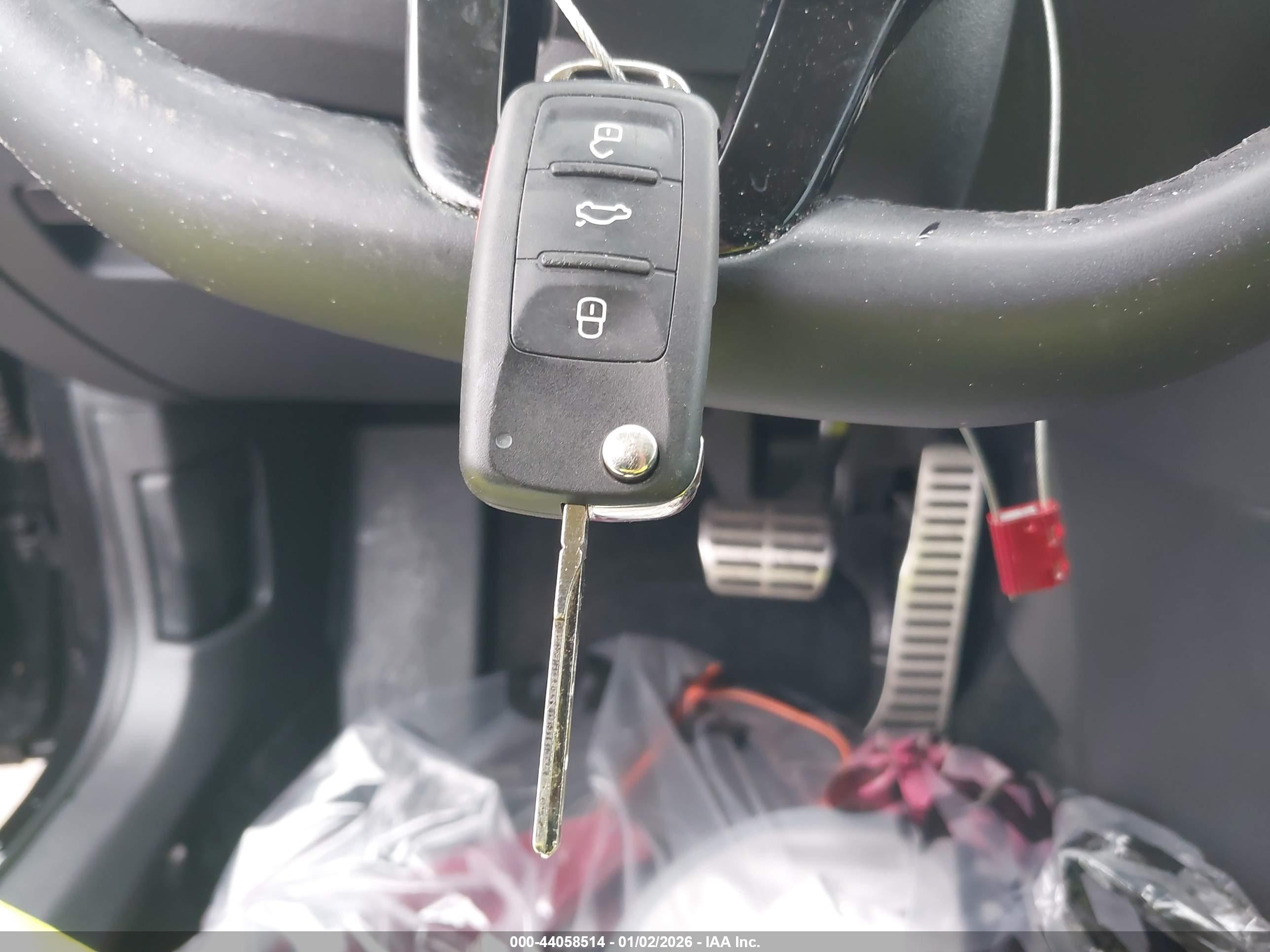 VOLKSWAGEN PASSAT image 11