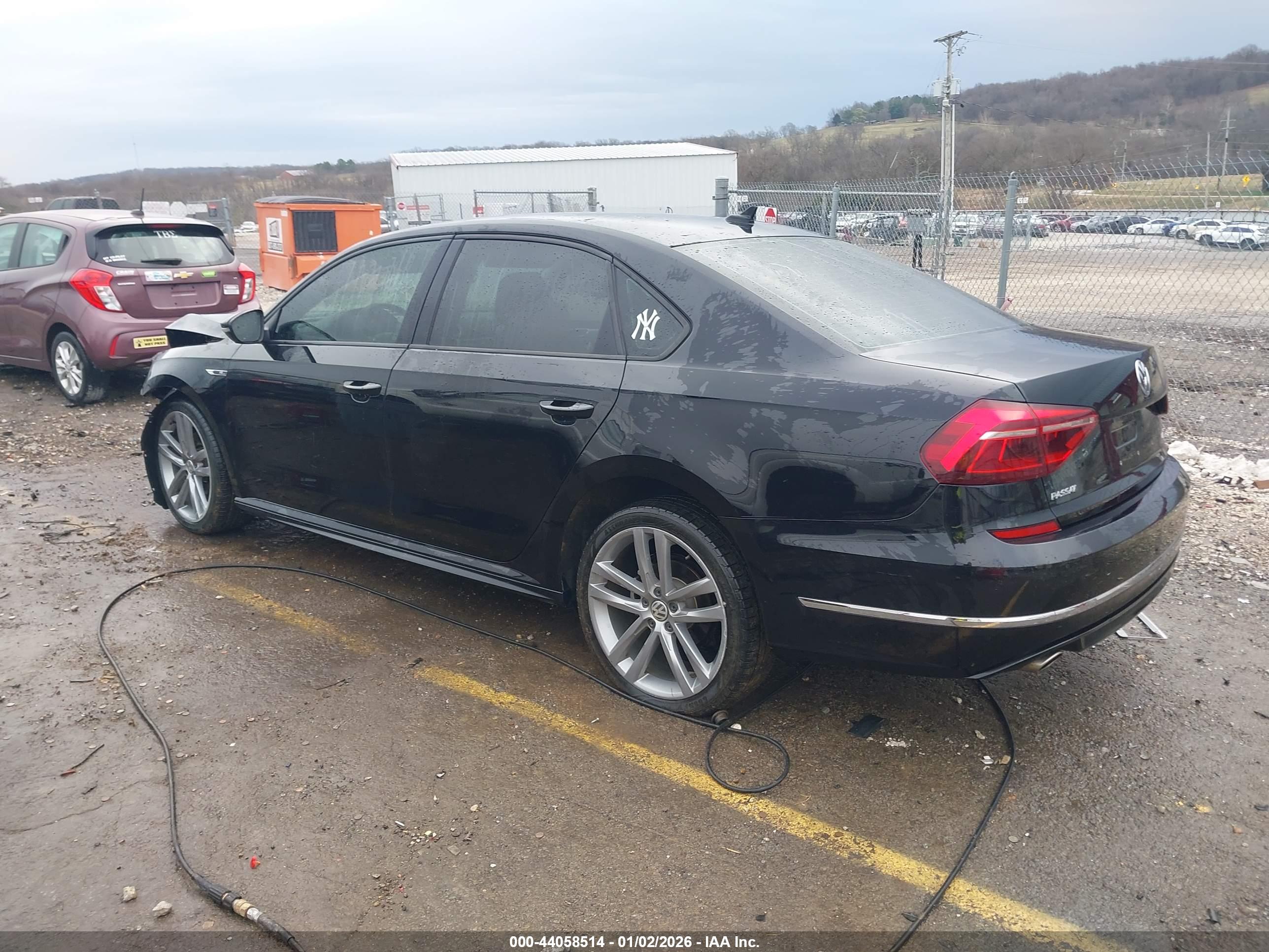 VOLKSWAGEN PASSAT image 3