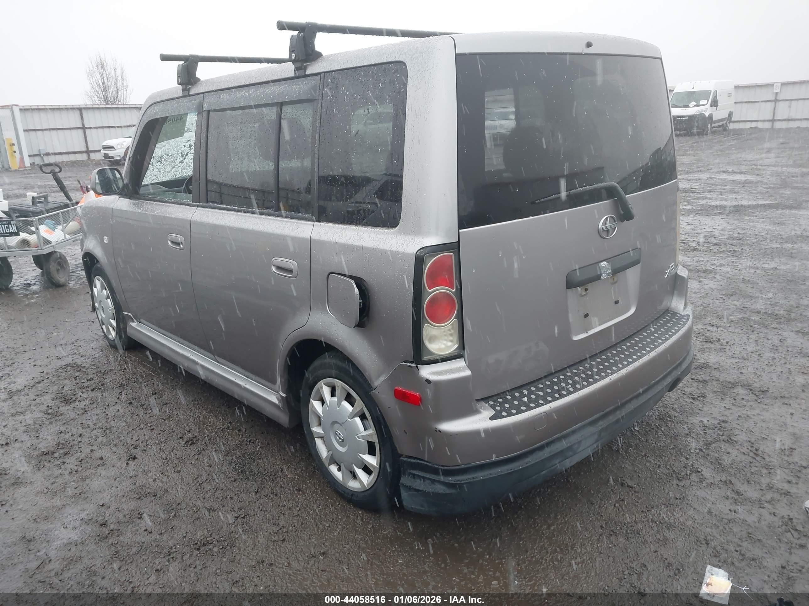 SCION XB image 3