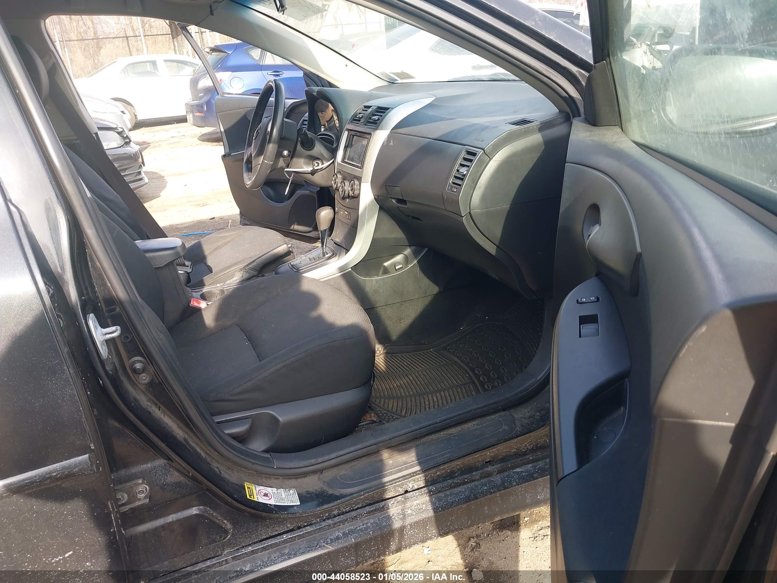 TOYOTA COROLLA image 5