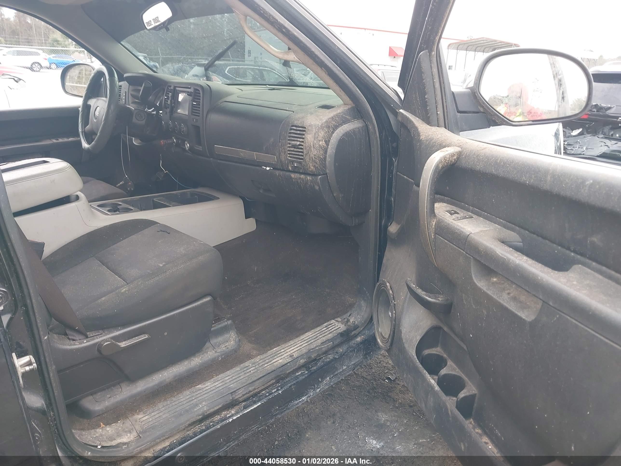GMC SIERRA image 5