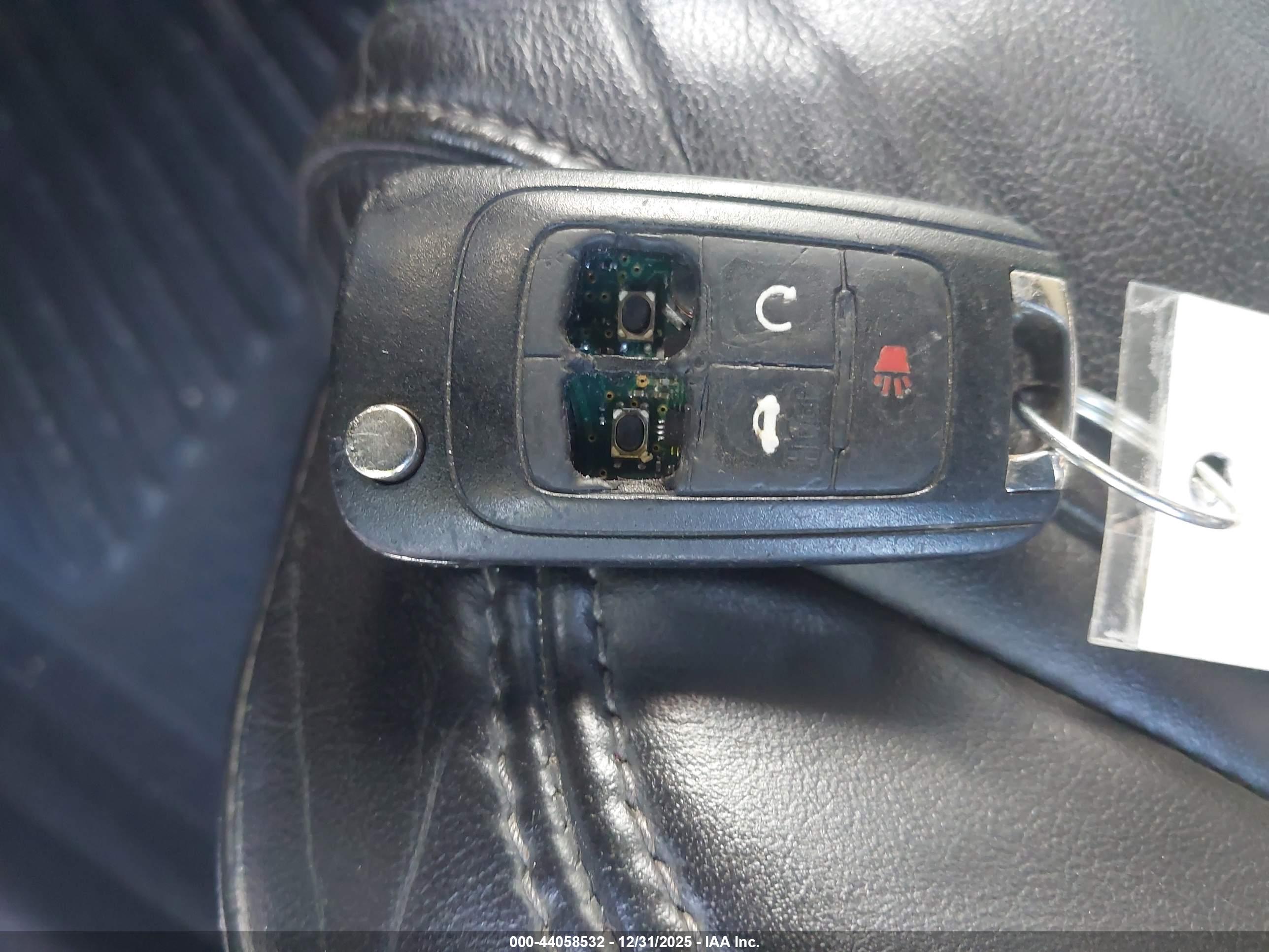 BUICK LACROSSE image 11