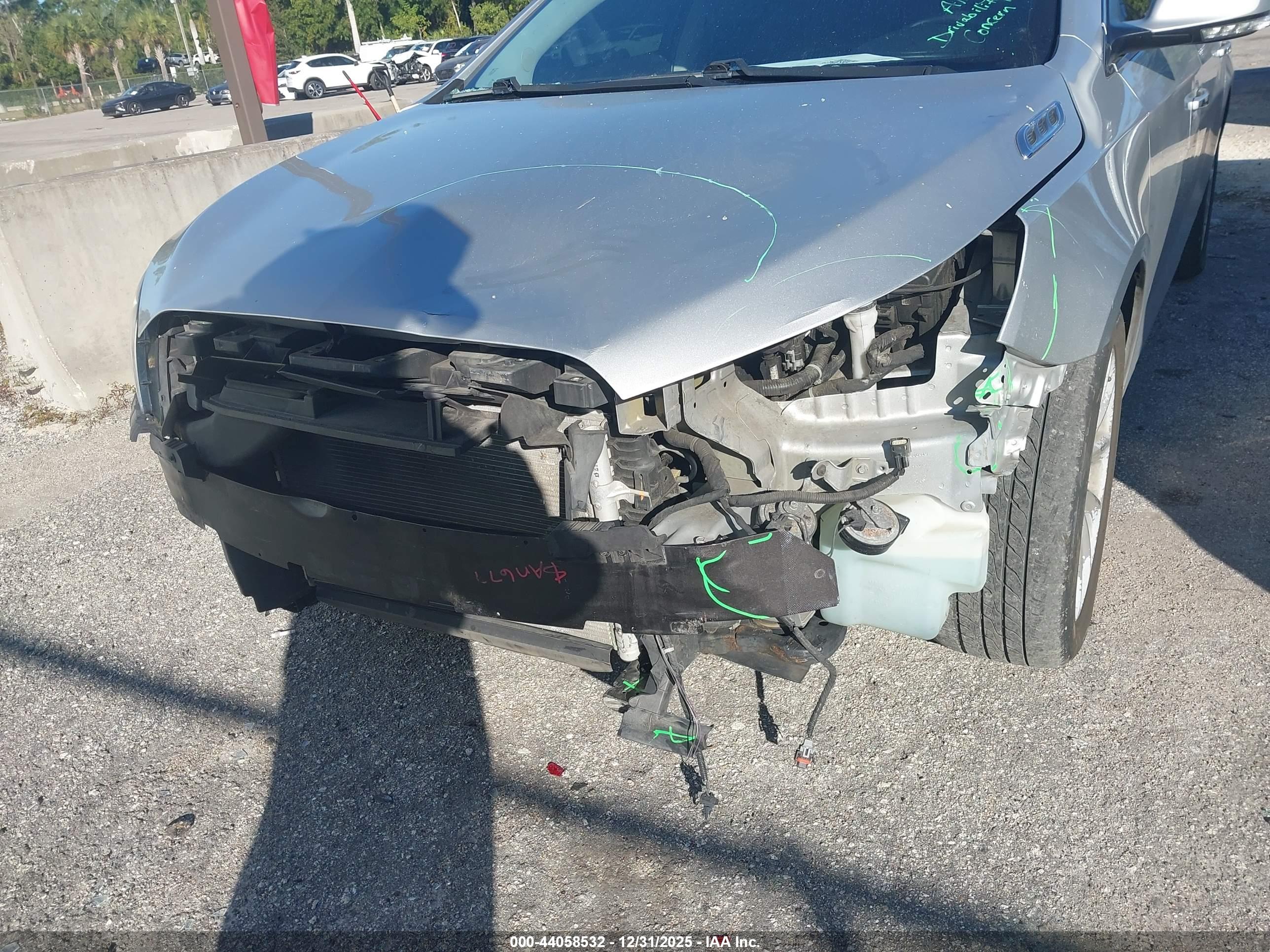 BUICK LACROSSE image 6