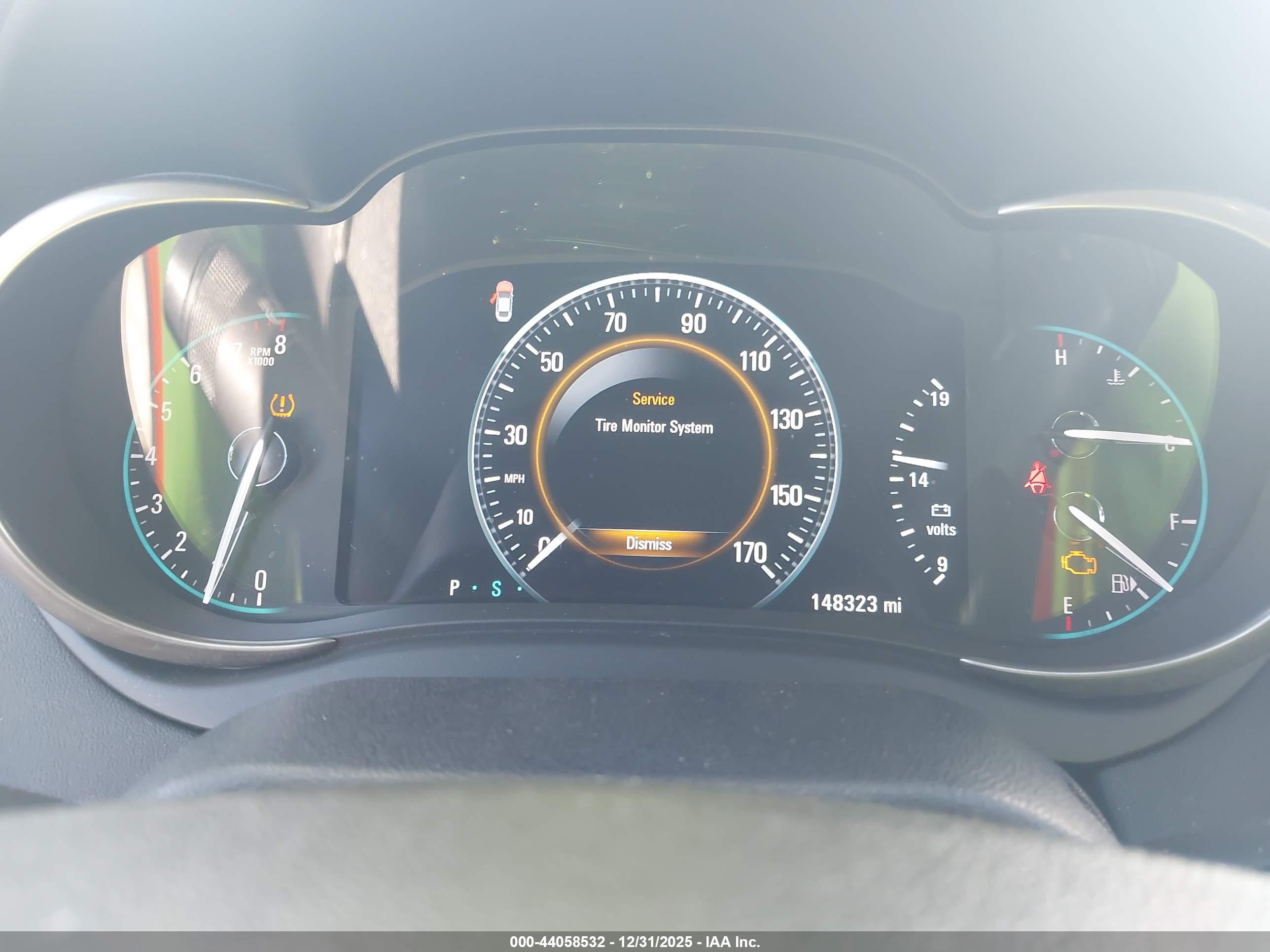 BUICK LACROSSE image 7