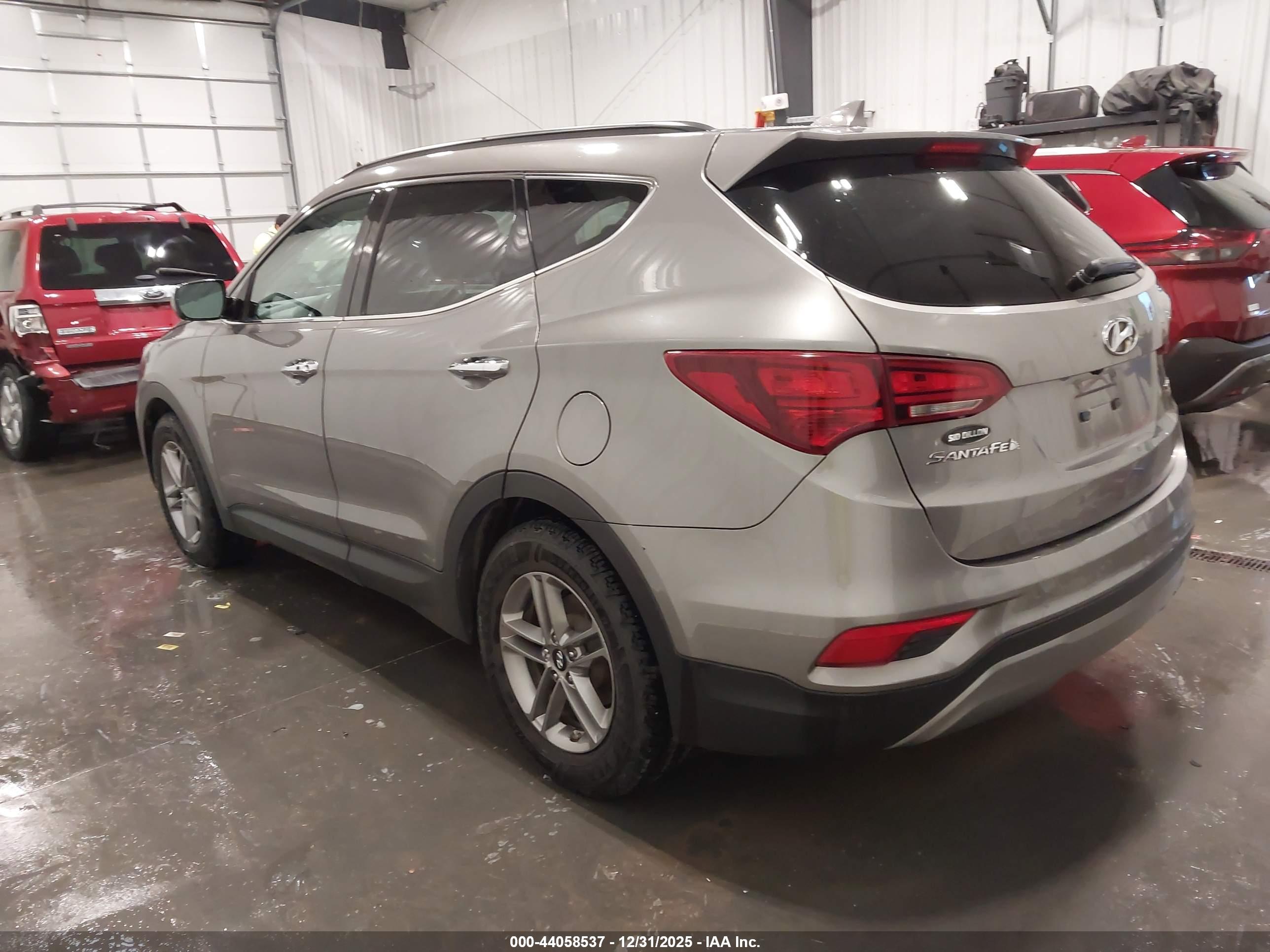 HYUNDAI SANTA image 3