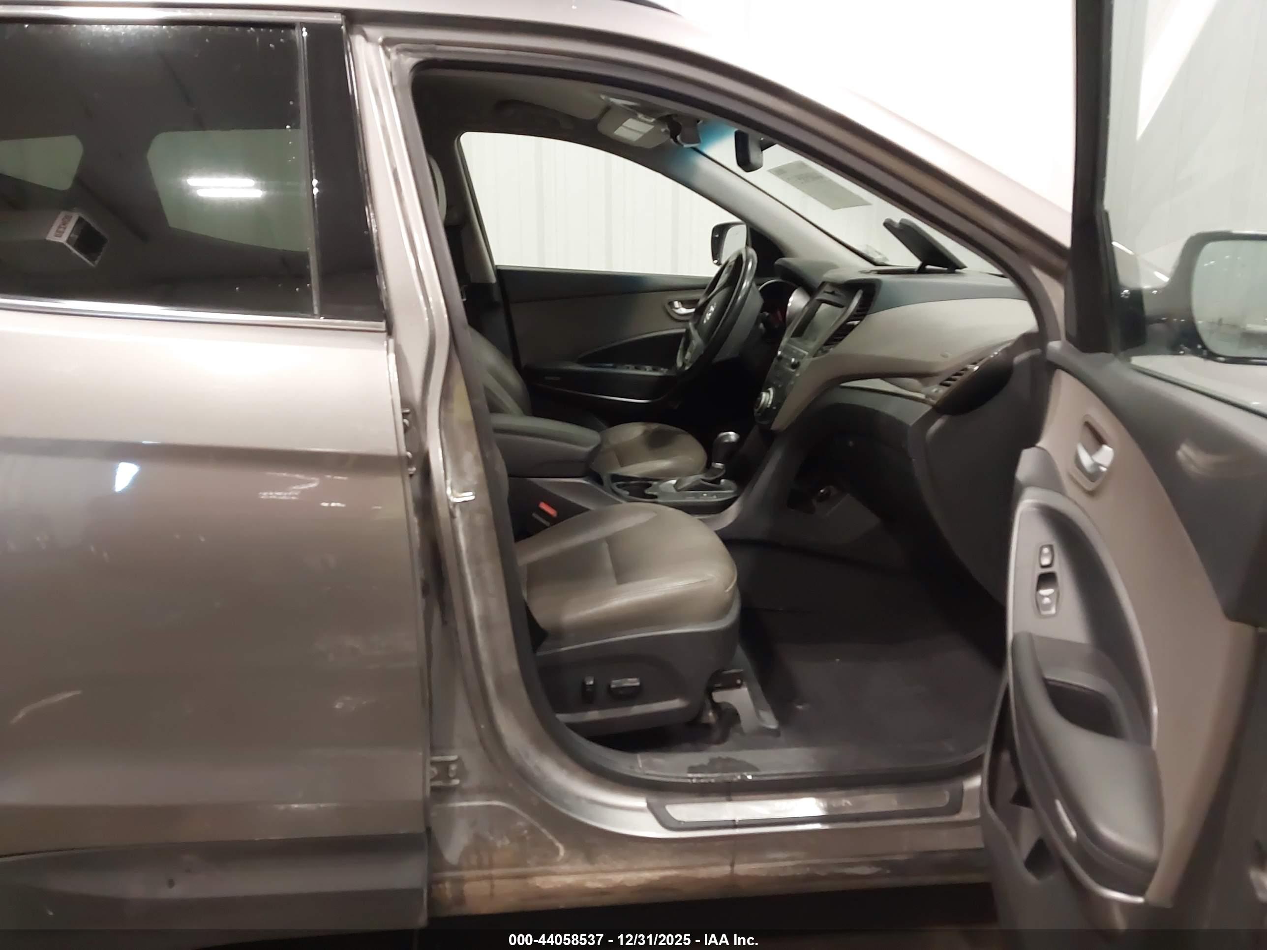 HYUNDAI SANTA image 5