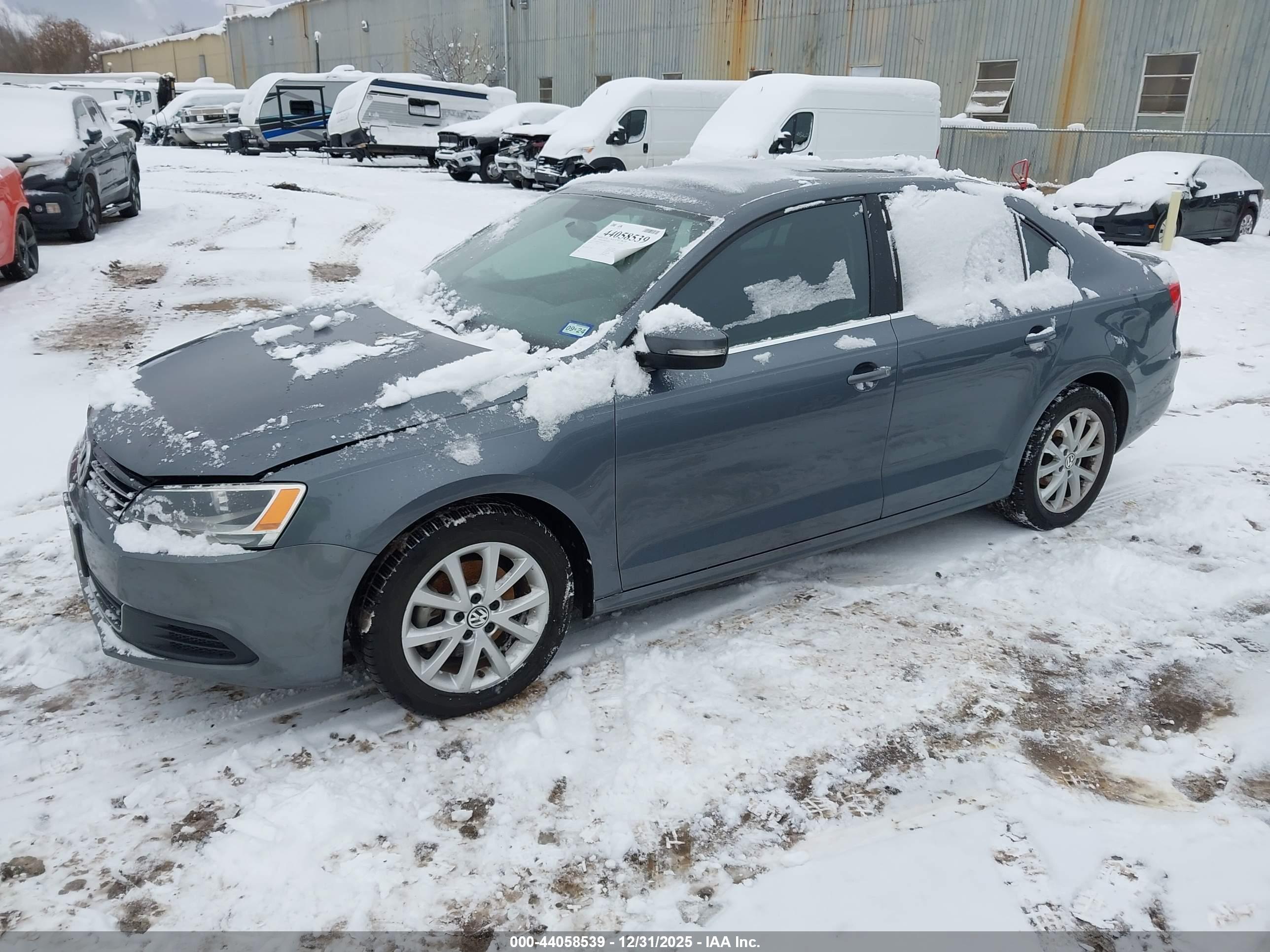 VOLKSWAGEN JETTA image 2