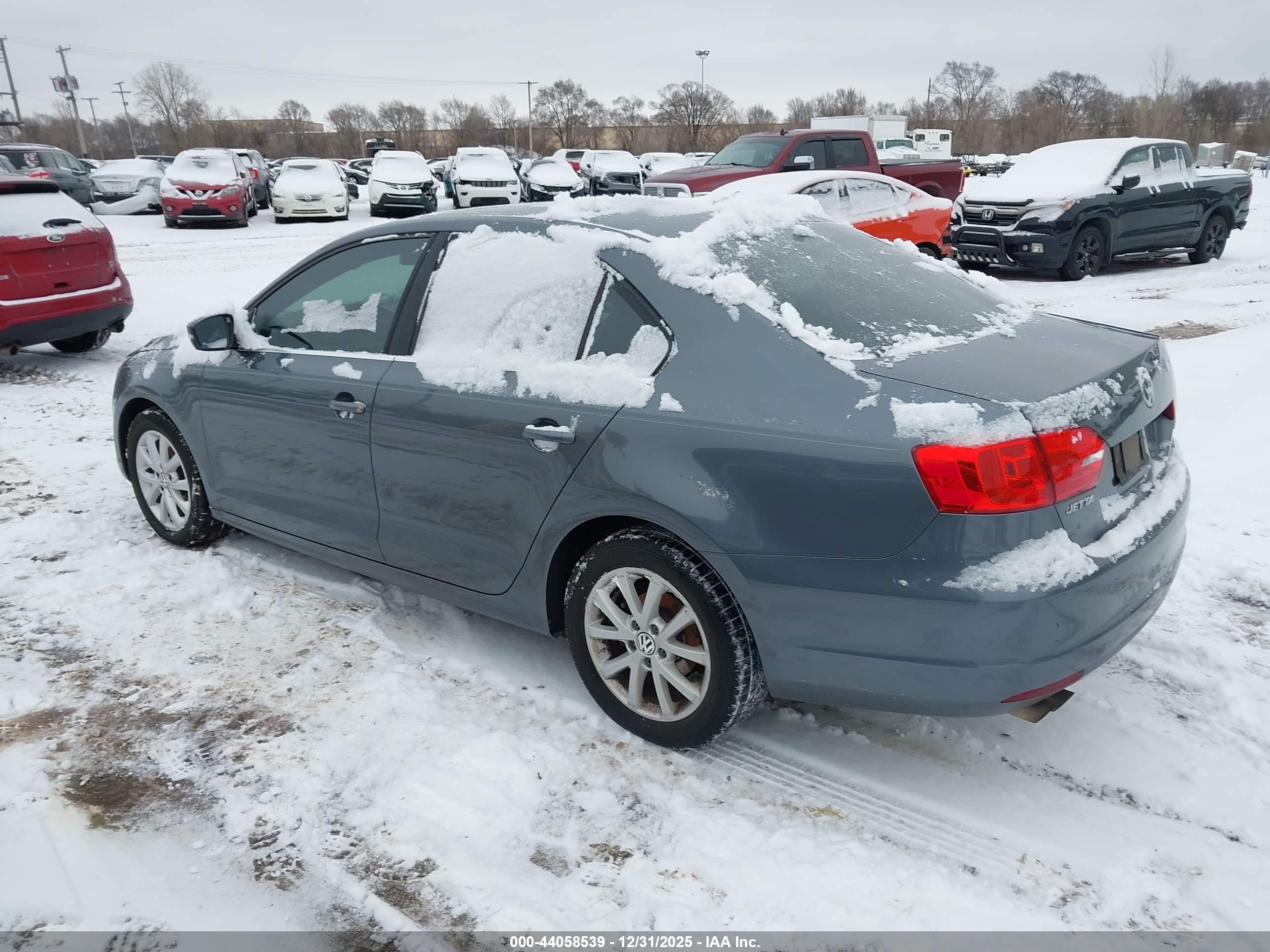 VOLKSWAGEN JETTA image 3