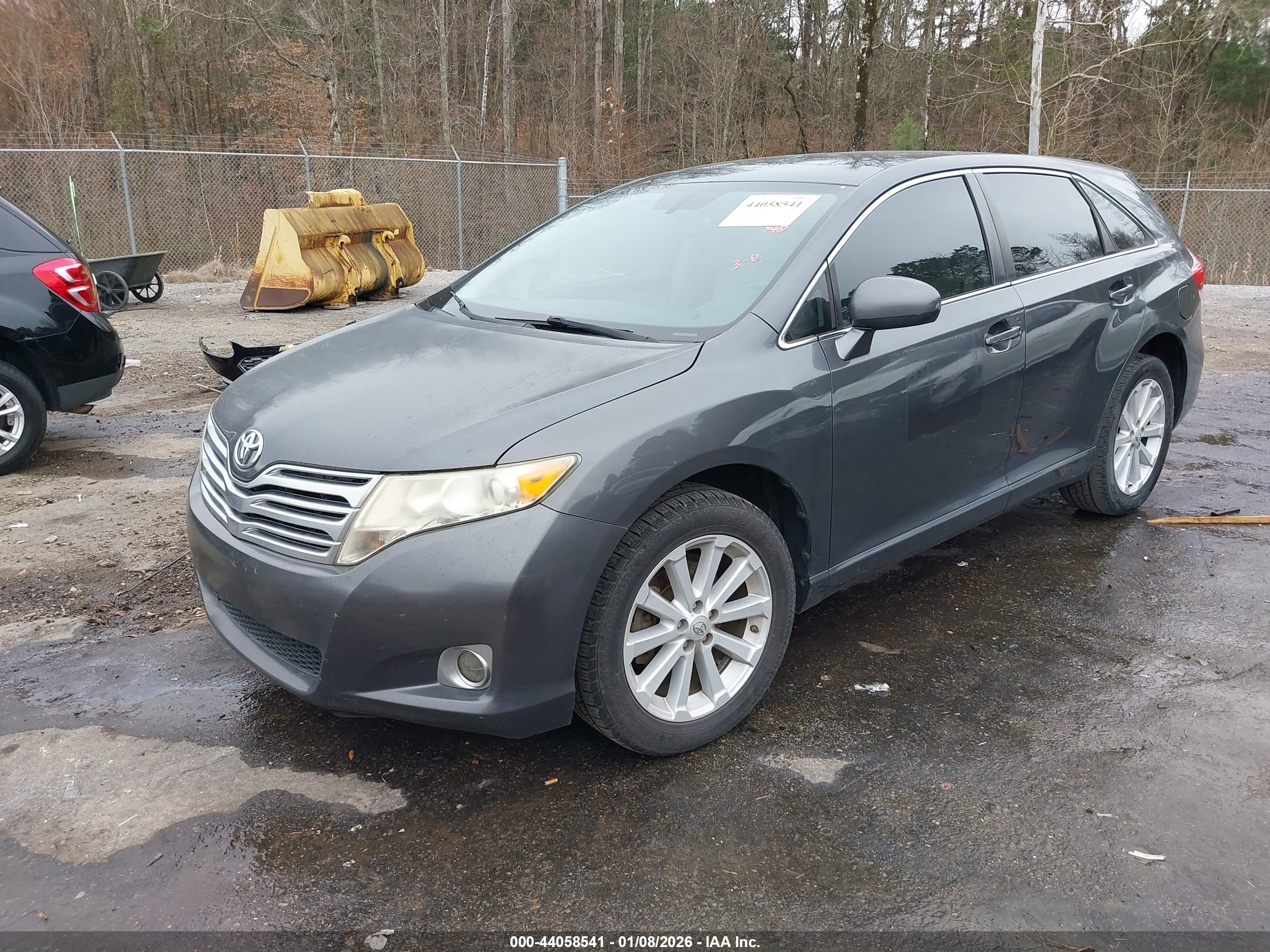 TOYOTA VENZA image 2